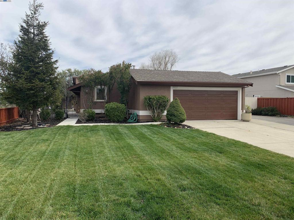 Bluebell Dr, Livermore, CA 94551