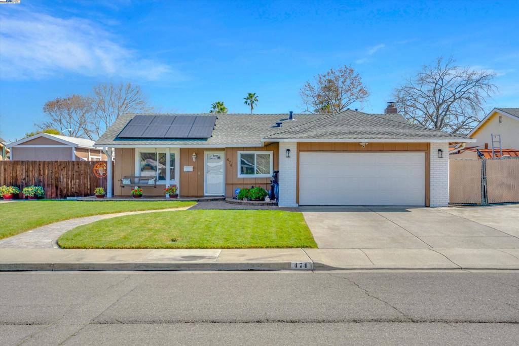Swan Dr, Livermore, CA 94551