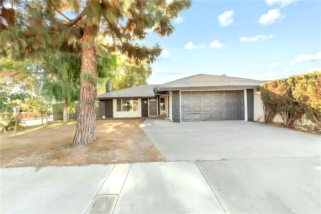 Temecula Pl, Riverside, CA 92503