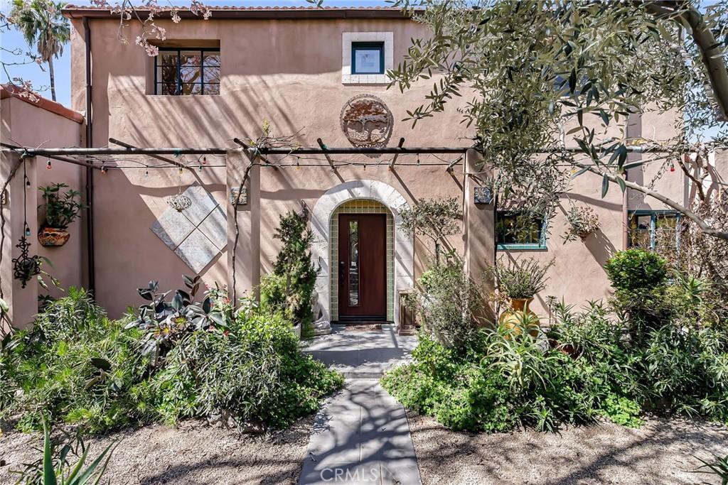 Ladera Ln, Riverside, CA 92501
