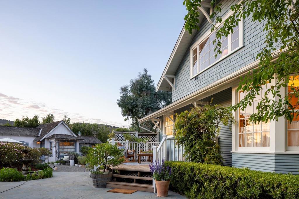 Carmel Valley Rd, Carmel, CA 93923