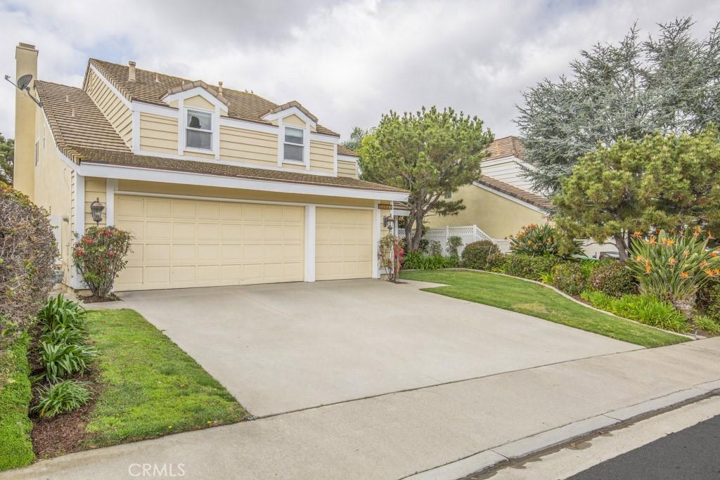 Paige Cir, Laguna Hills, CA 92653