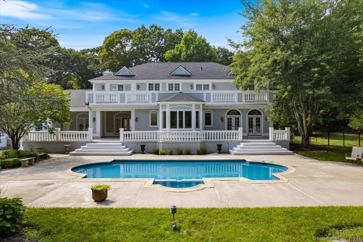Nortontown Rd, Guilford, CT 06437