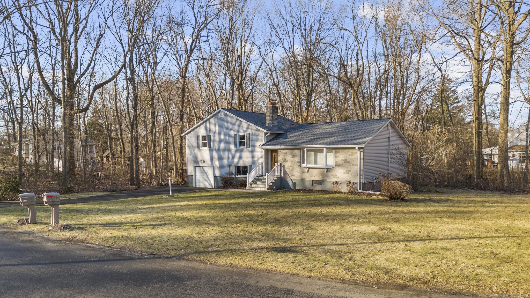 Kanuga Trl, Orange, CT 06477