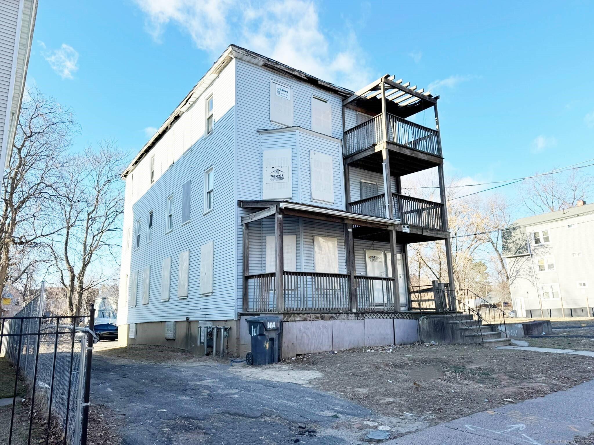 Enfield St, Hartford, CT 06112