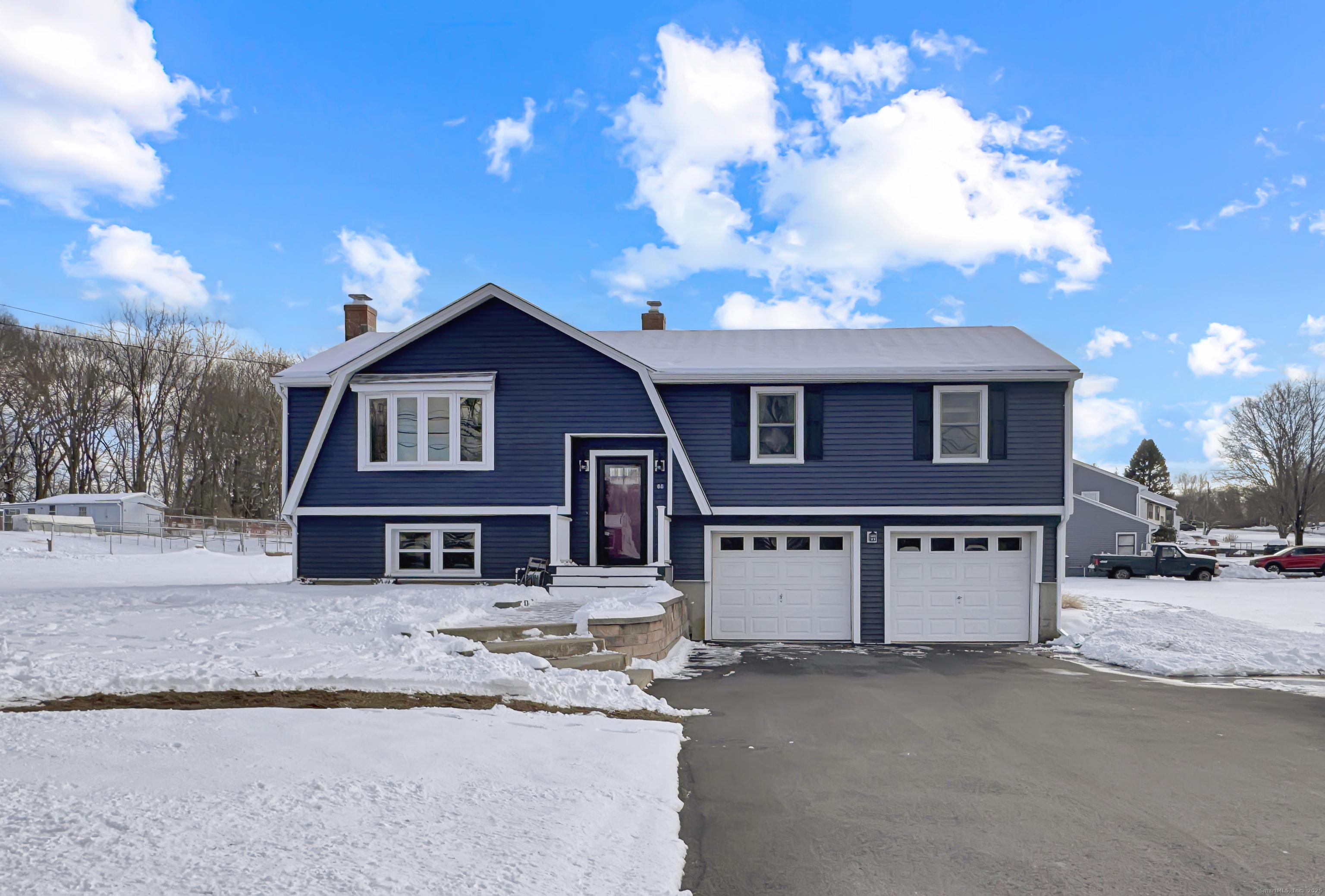 Roarke Rd, North Haven, CT 06473