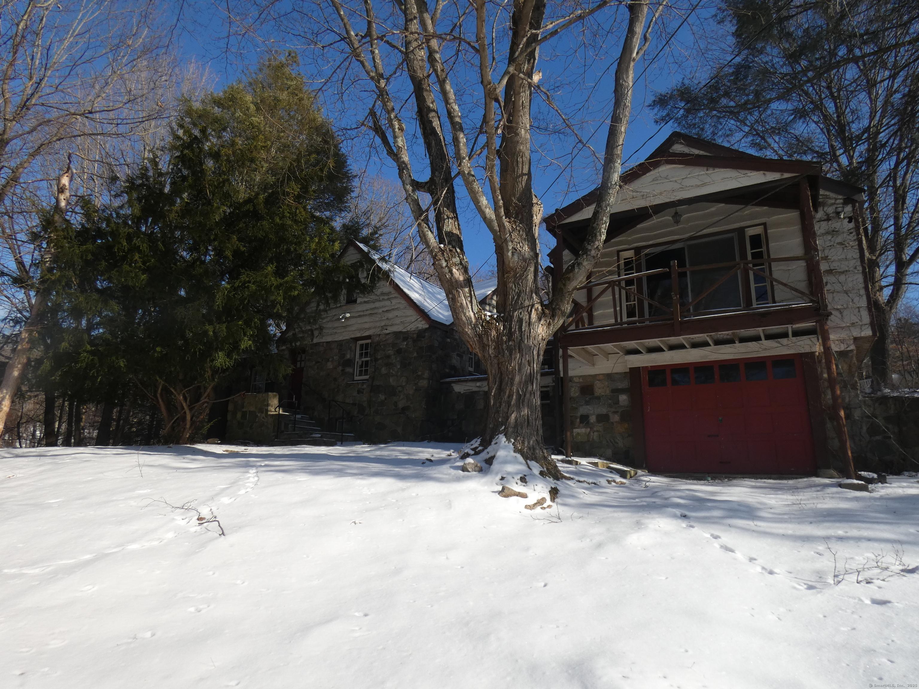 Spruce Mountain Rd, Danbury, CT 06810