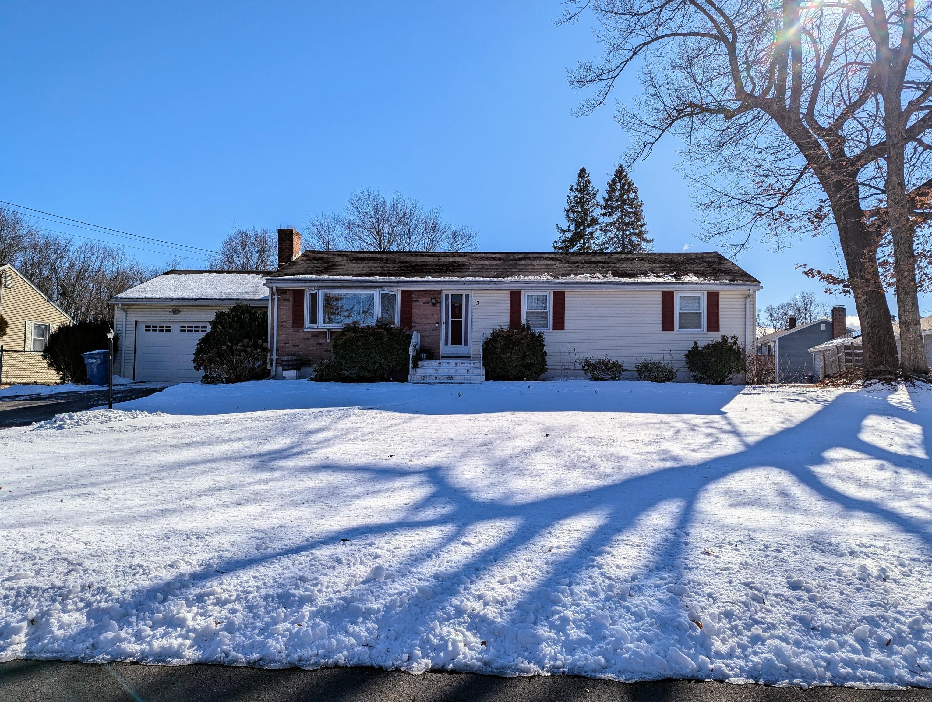 Vinlen Dr, Windsor, CT 06095