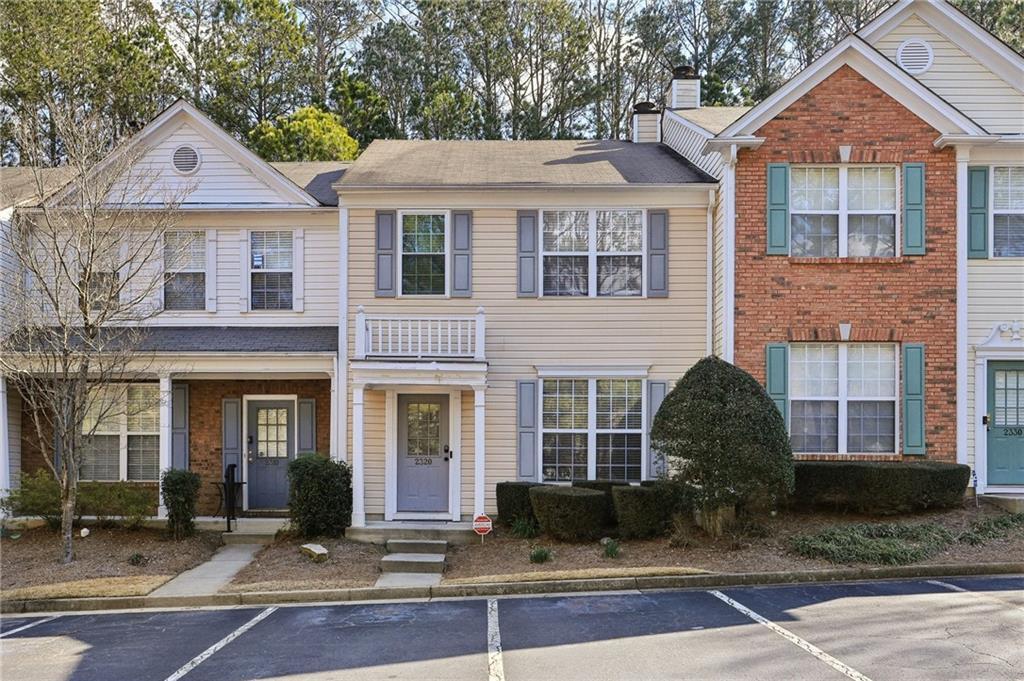 Whitestone Pl, Alpharetta, GA 30005