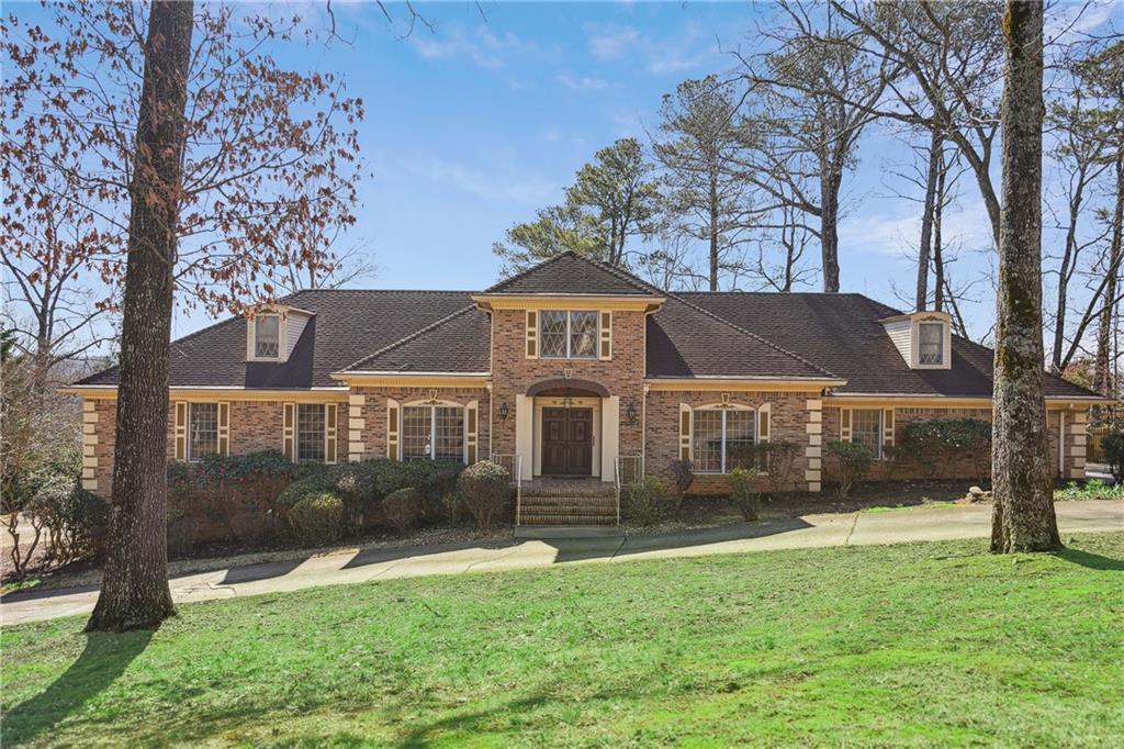 Jett Forest Trl, Sandy Springs, GA 30327