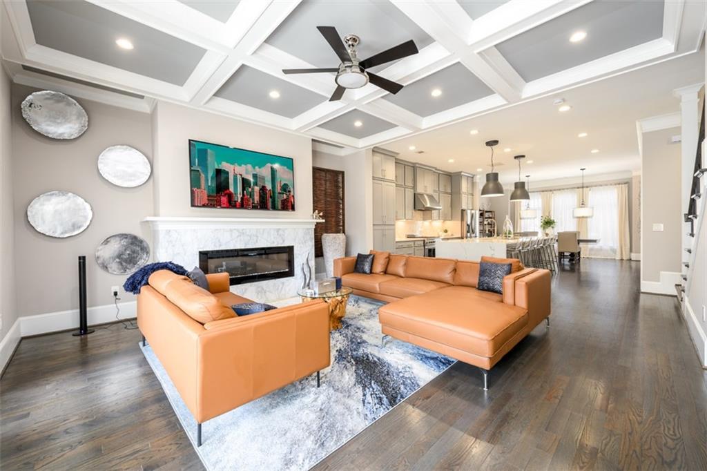 Briar Cove Cir, Atlanta, GA 30329