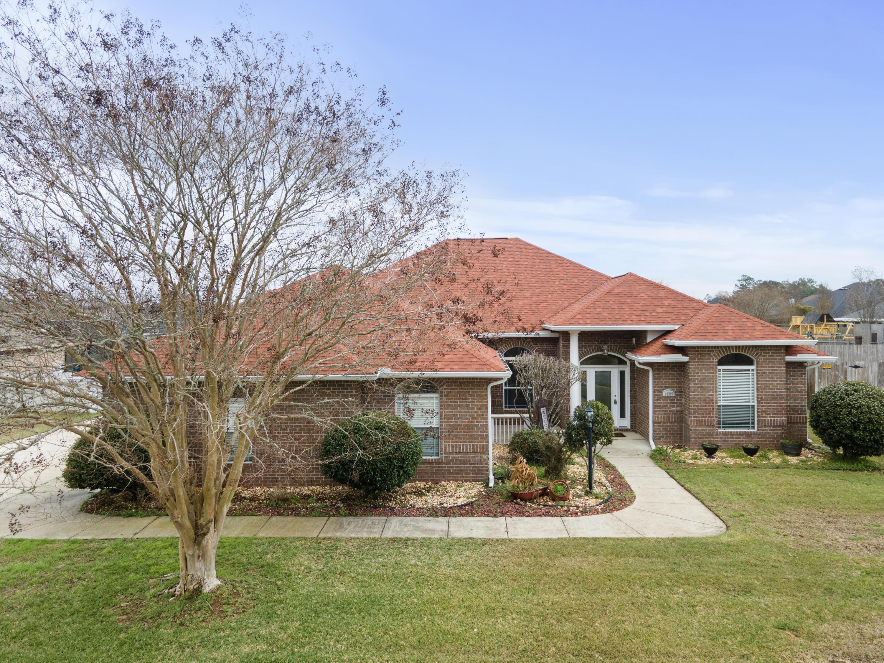 Brightleaf Cir, Cantonment, FL 32533