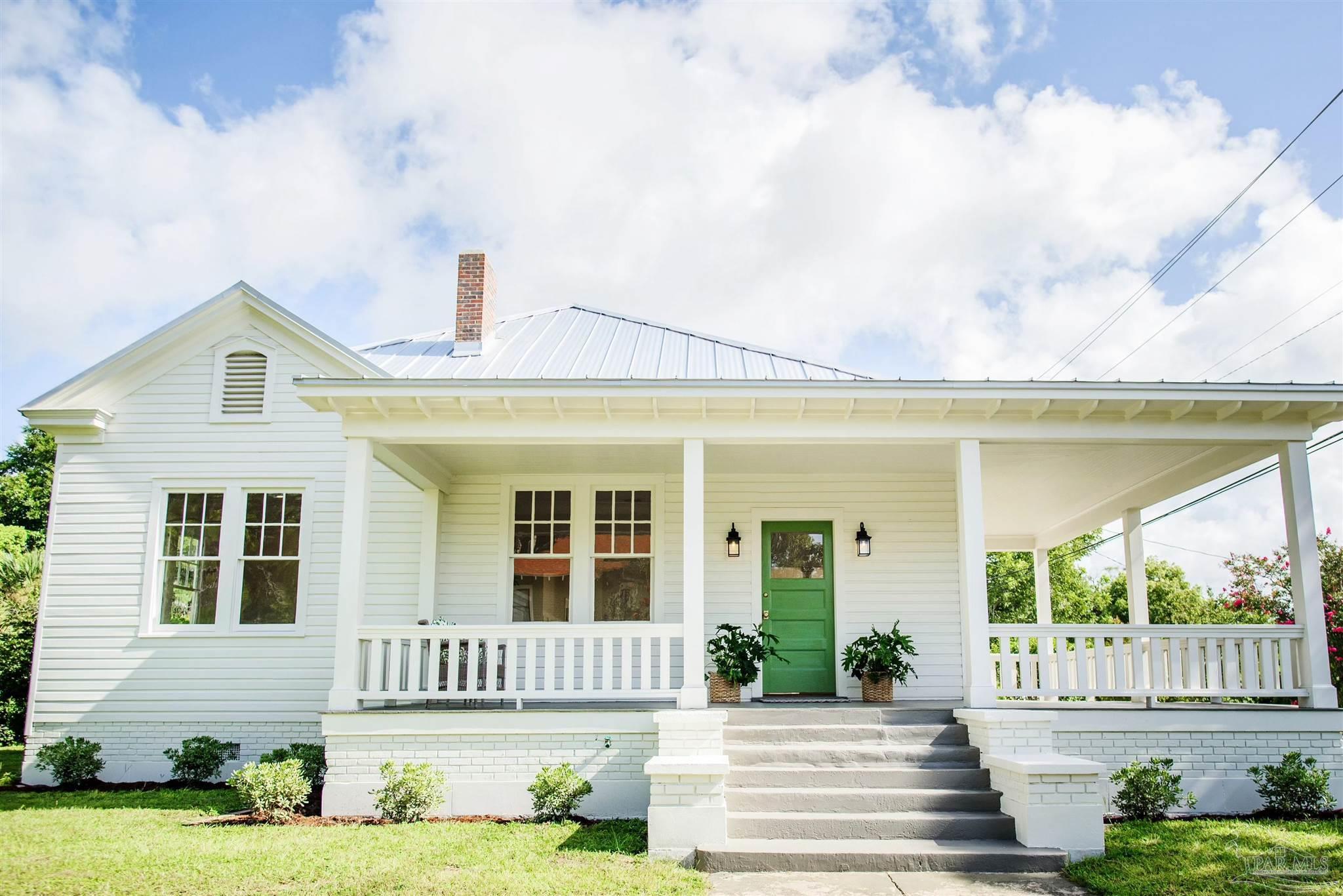 E Strong St, Pensacola, FL 32501