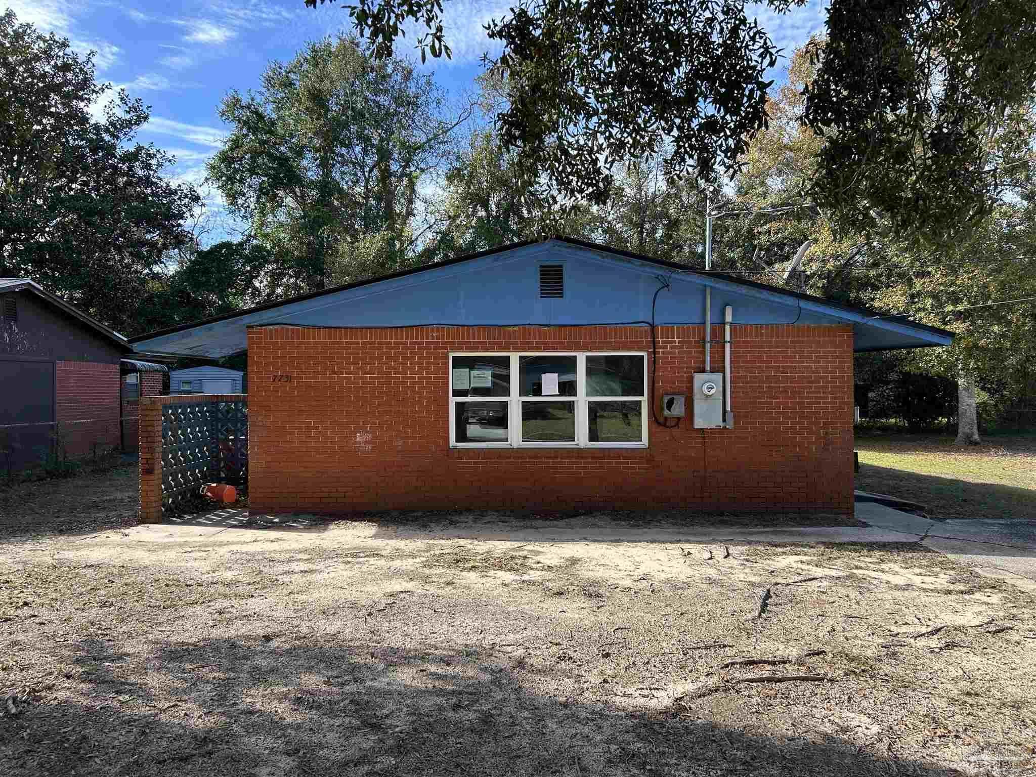 Castlegate Dr, Pensacola, FL 32534