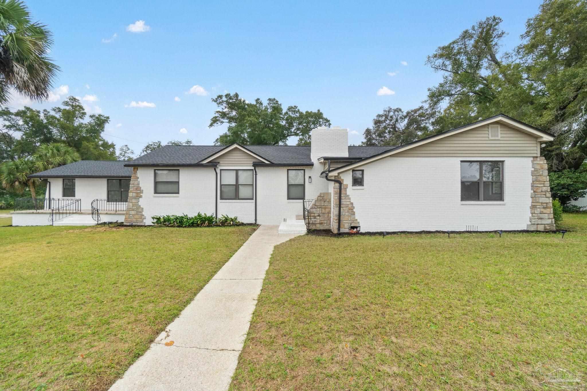 W Lee St, Pensacola, FL 32501