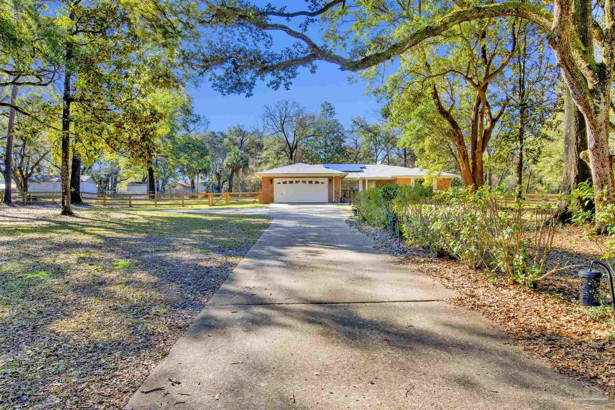 Wonderlake Rd, Pensacola, FL 32526