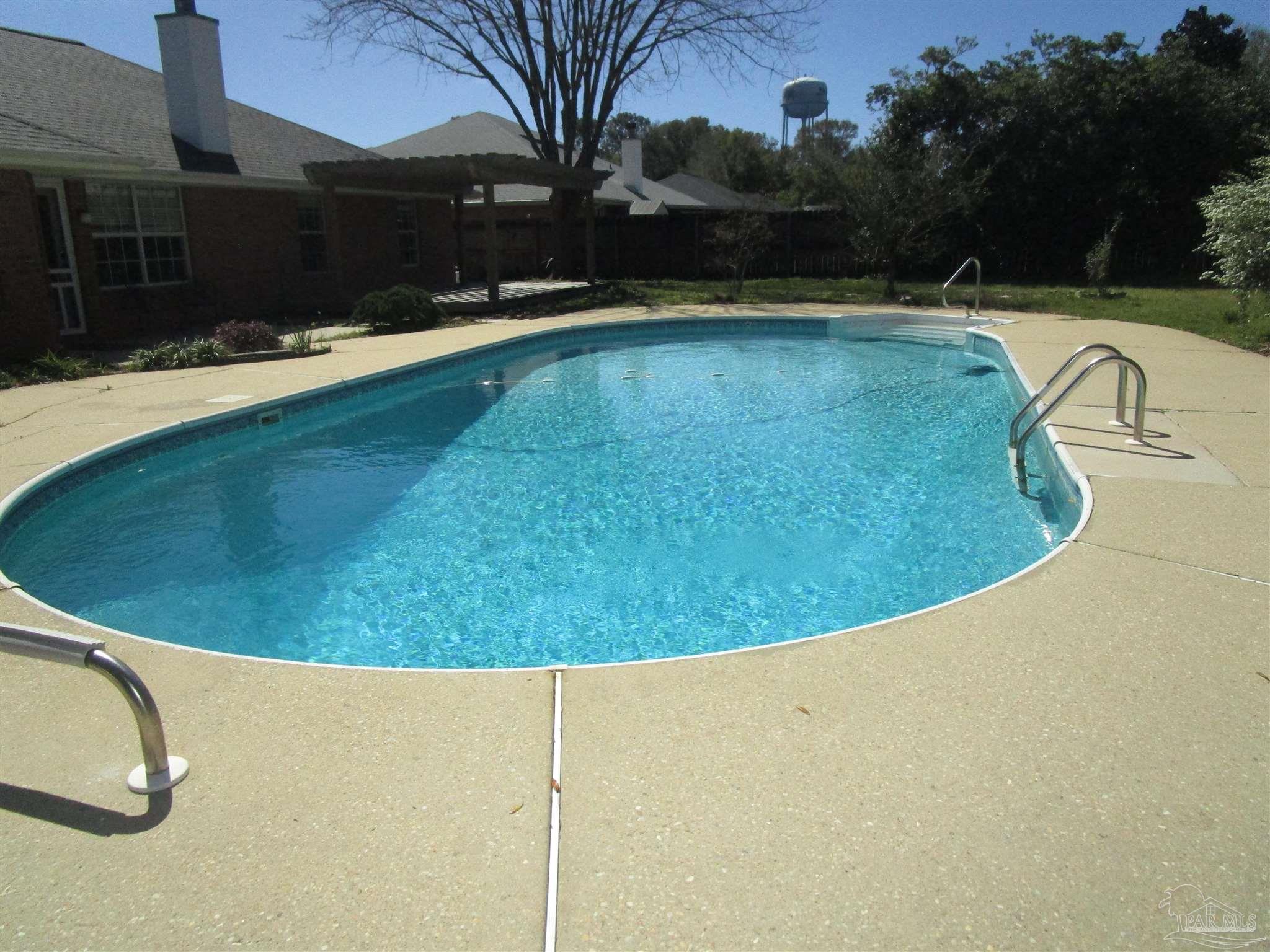Sassafras Ave, Milton, FL 32583