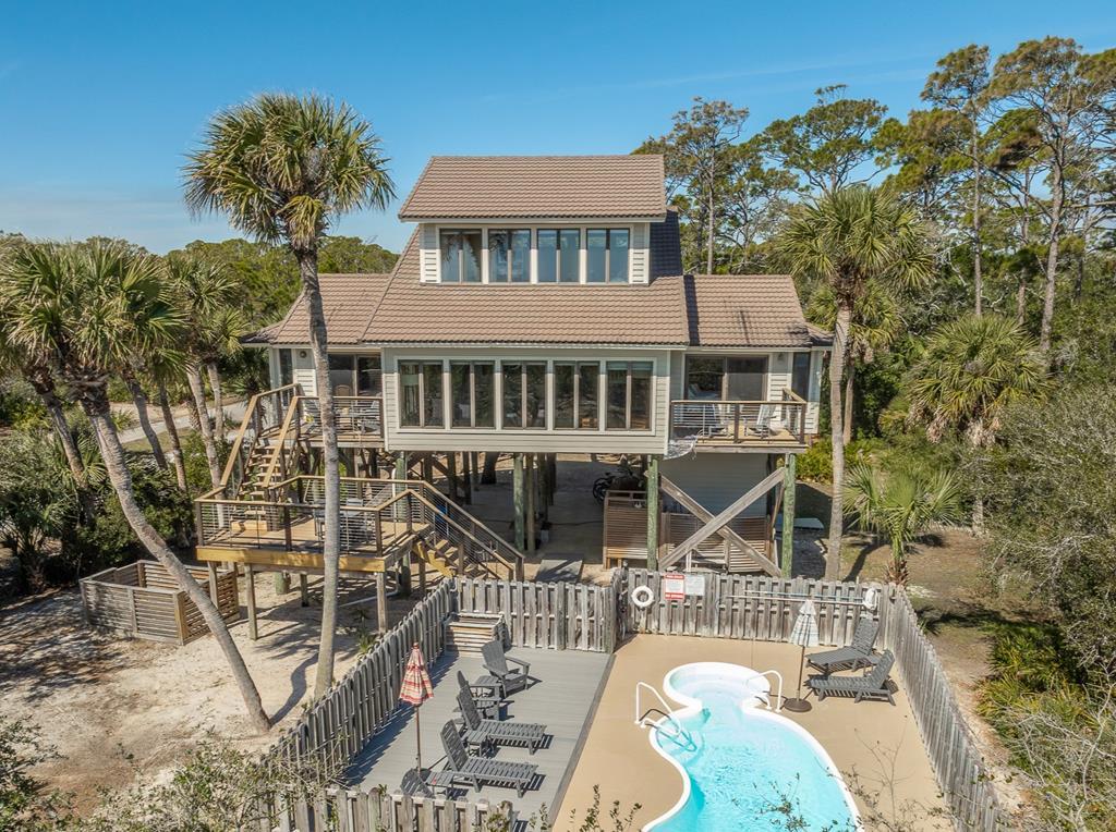 Coral Reef Rd, Eastpoint, FL 32328