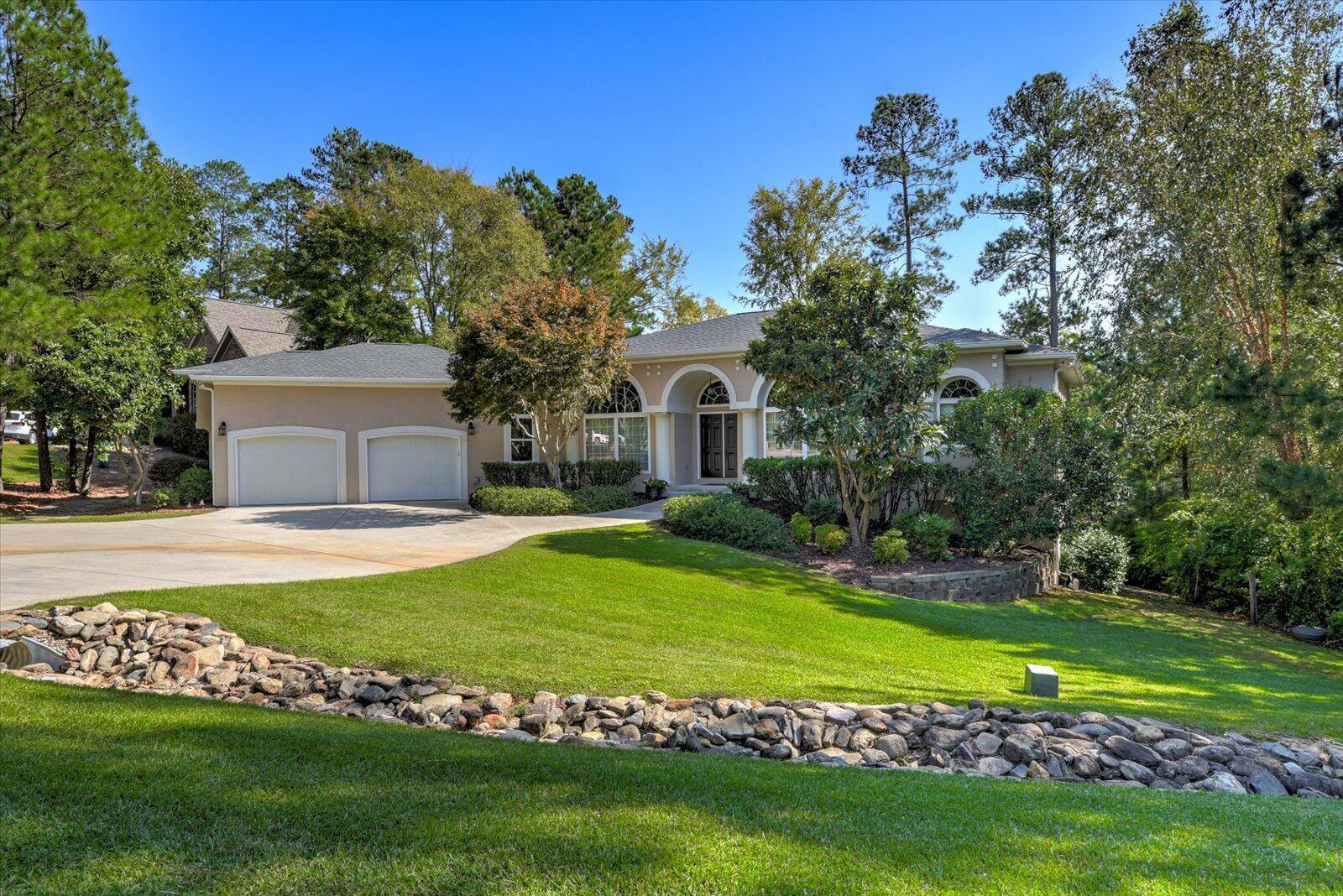 Amelia Dr, Mc Cormick, SC 29835