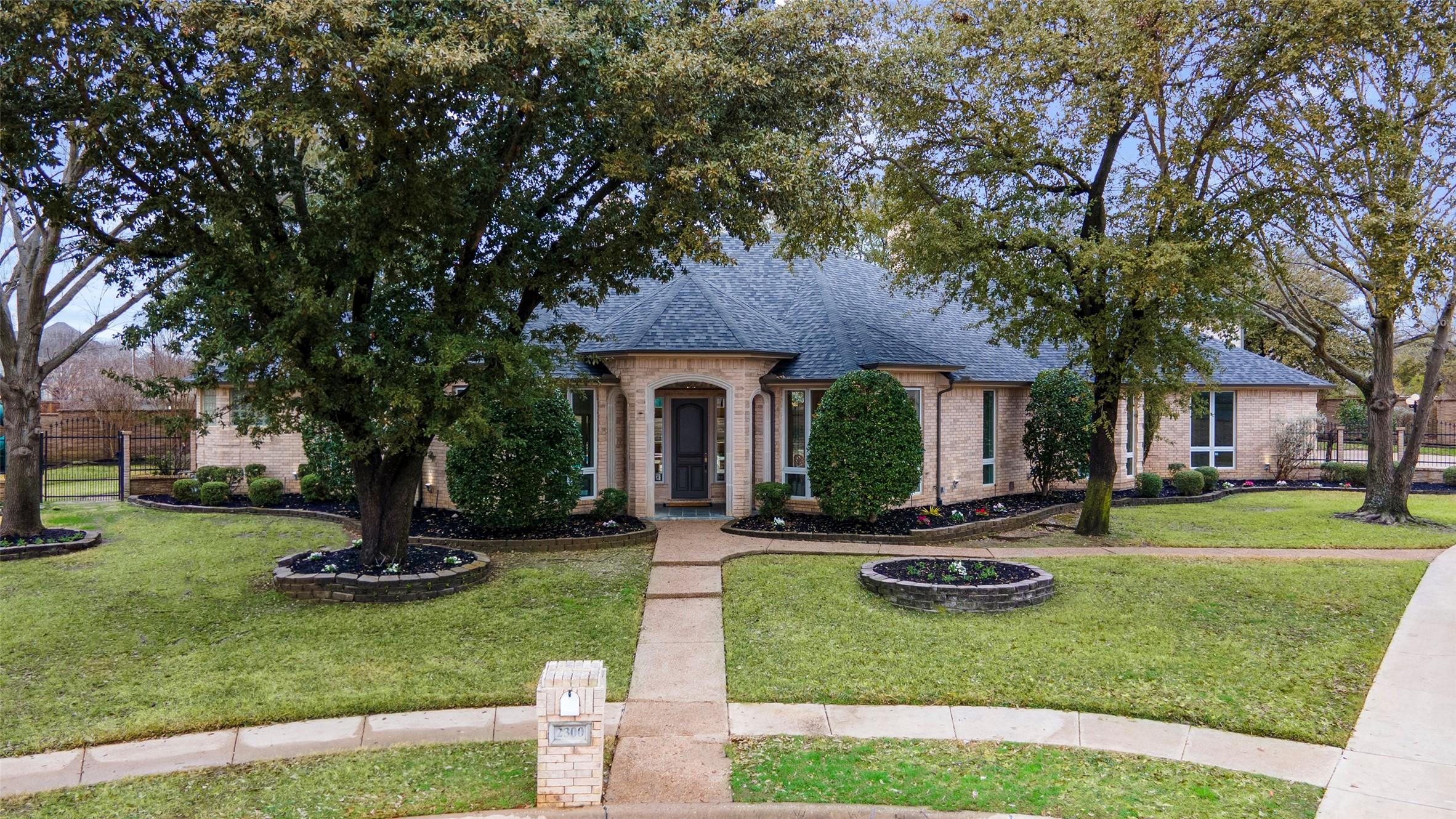 Mulberry Ct, Colleyville, TX 76034