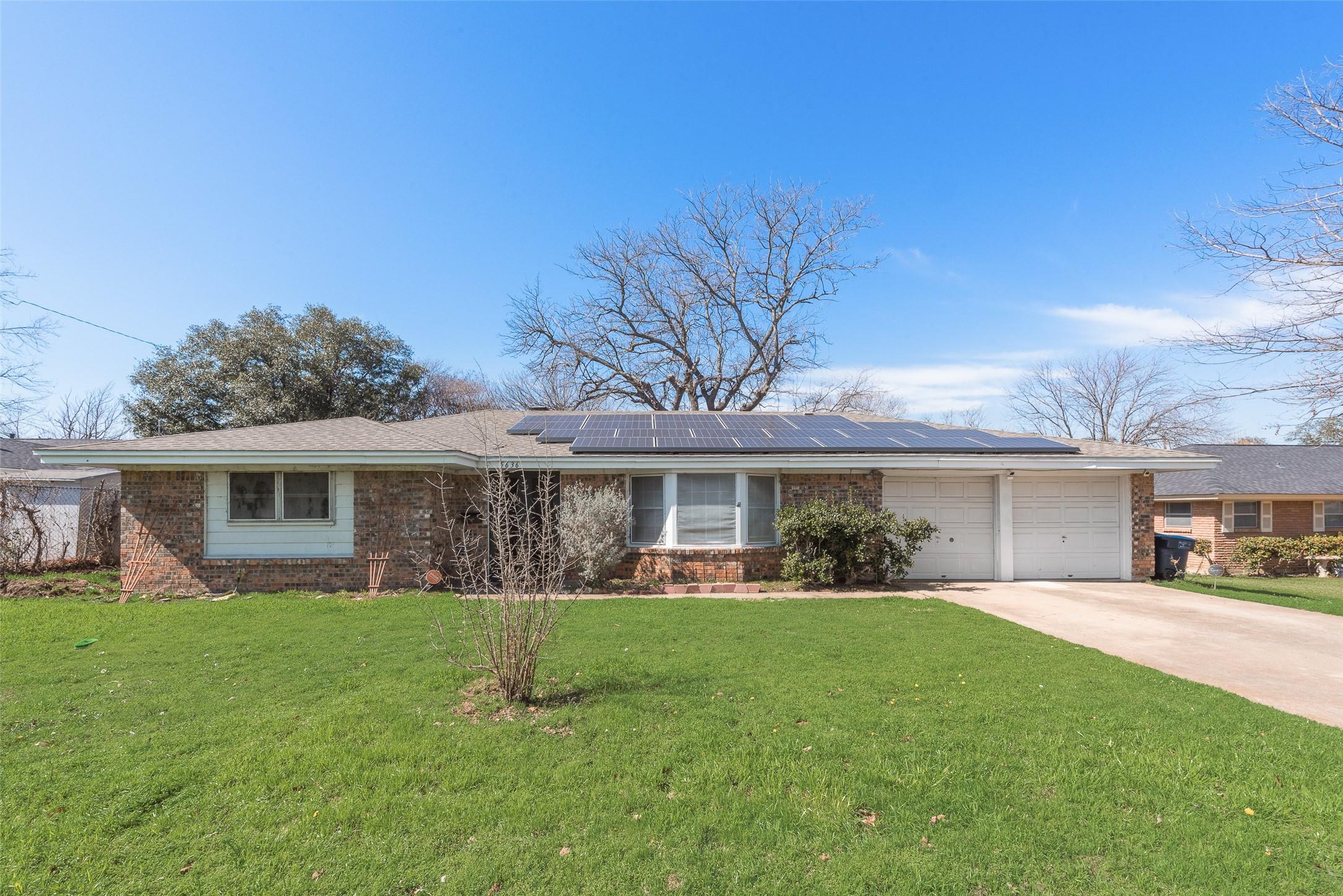 Wedgworth Rd, Fort Worth, TX 76133