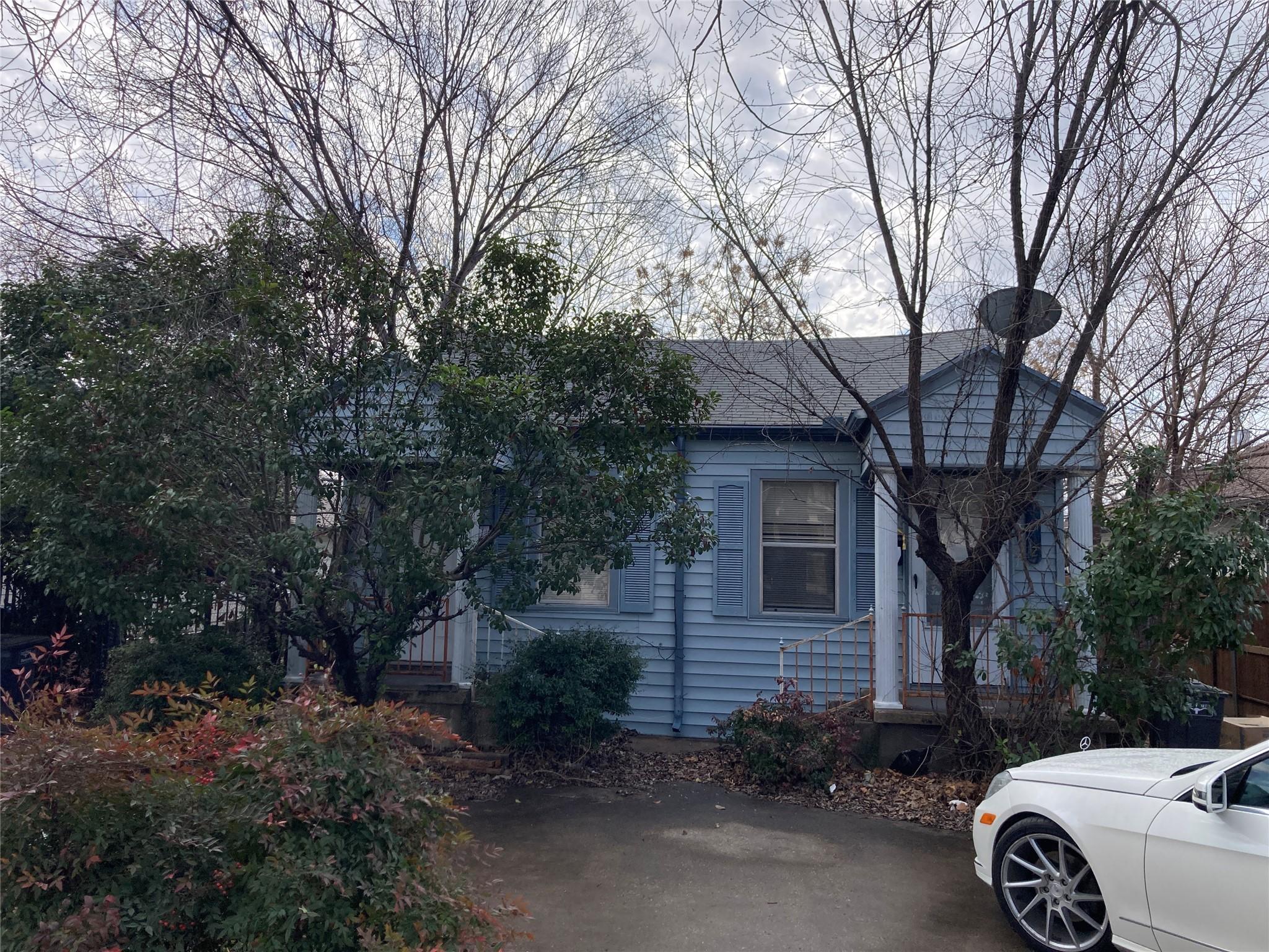 Chenault St, Fort Worth, TX 76111
