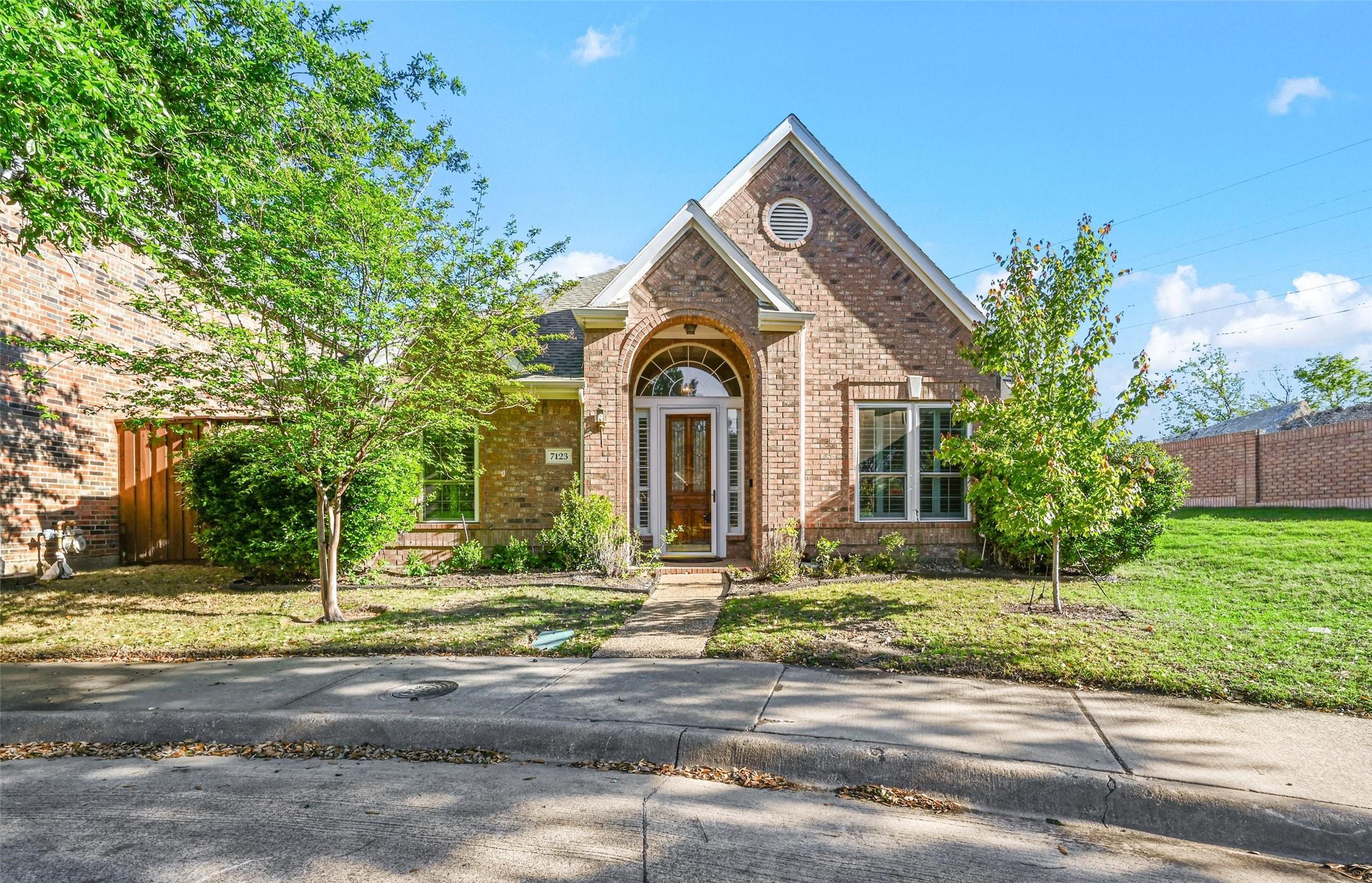 Aspen Creek Ln, Dallas, TX 75252