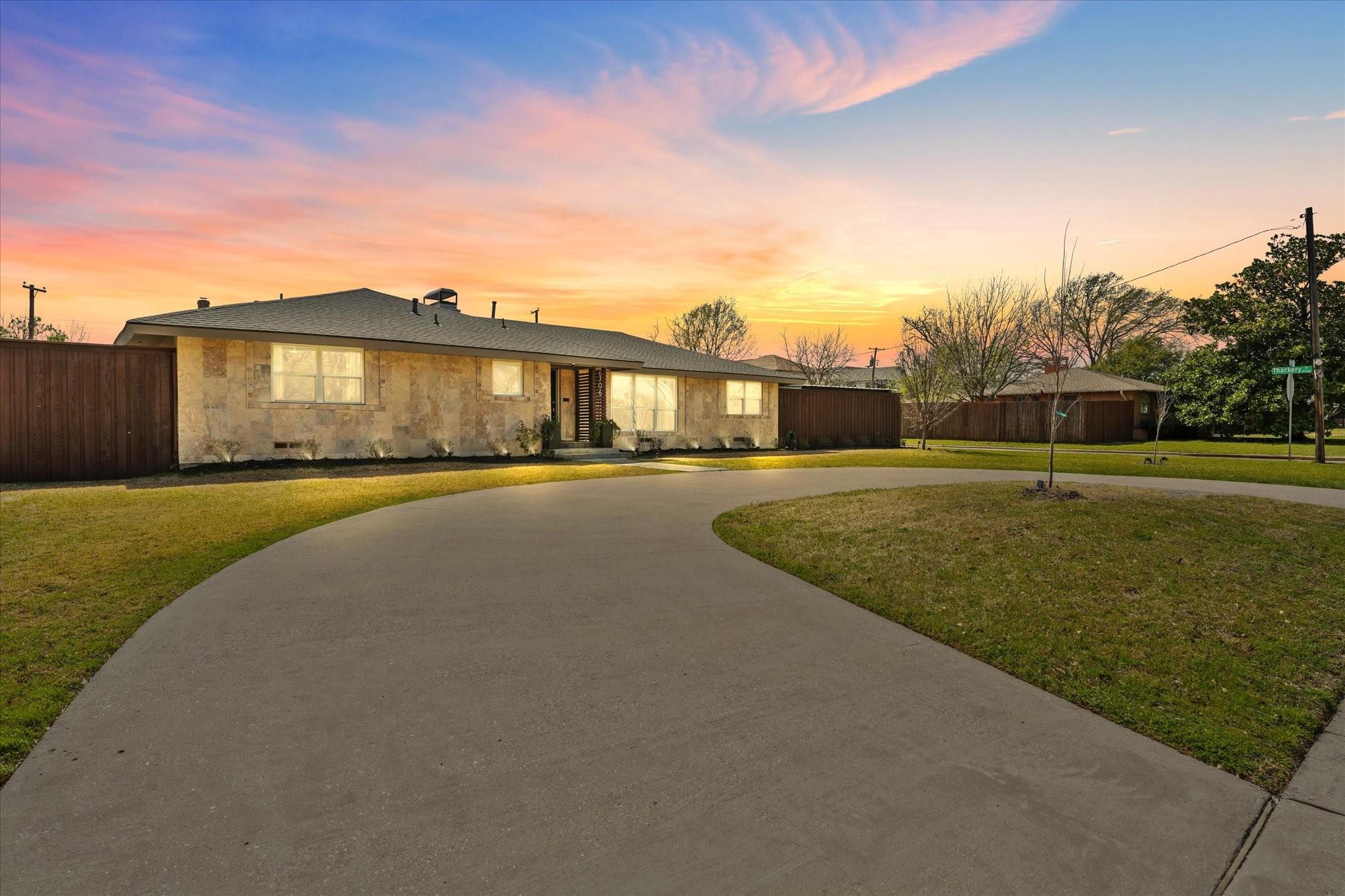 Royal Ln, Dallas, TX 75230