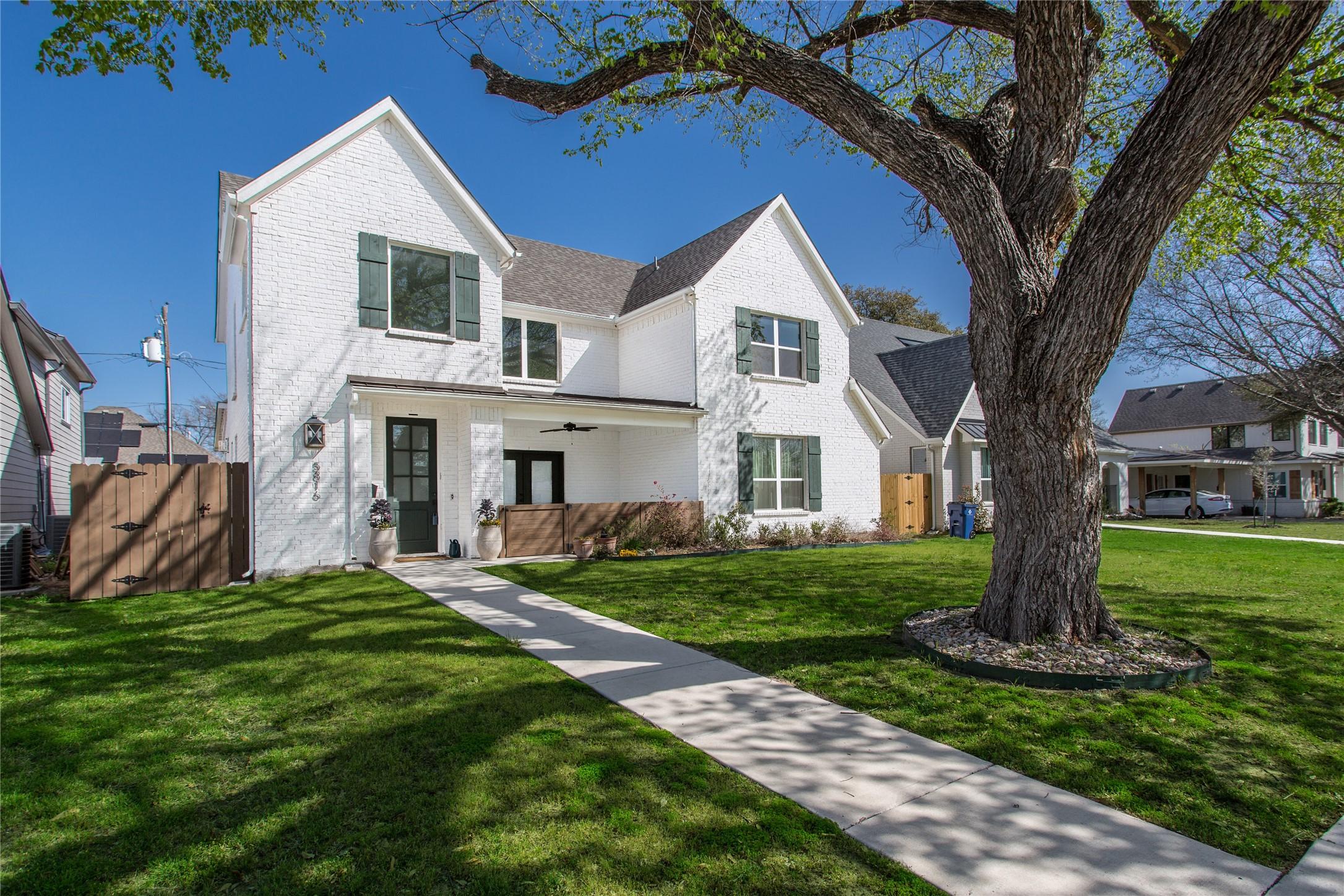 Coleman St, Westworth Village, TX 76114