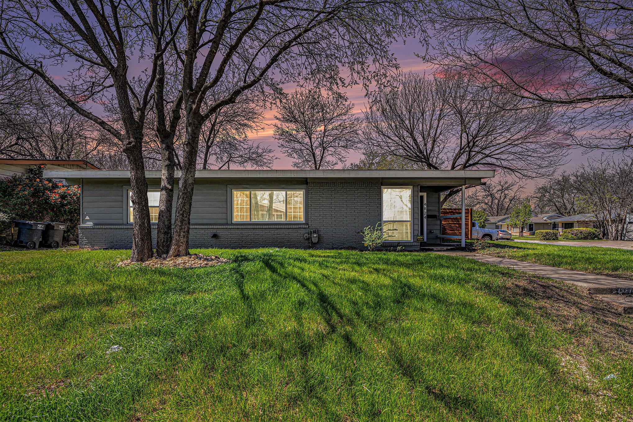 Lubbock Ave, Fort Worth, TX 76115