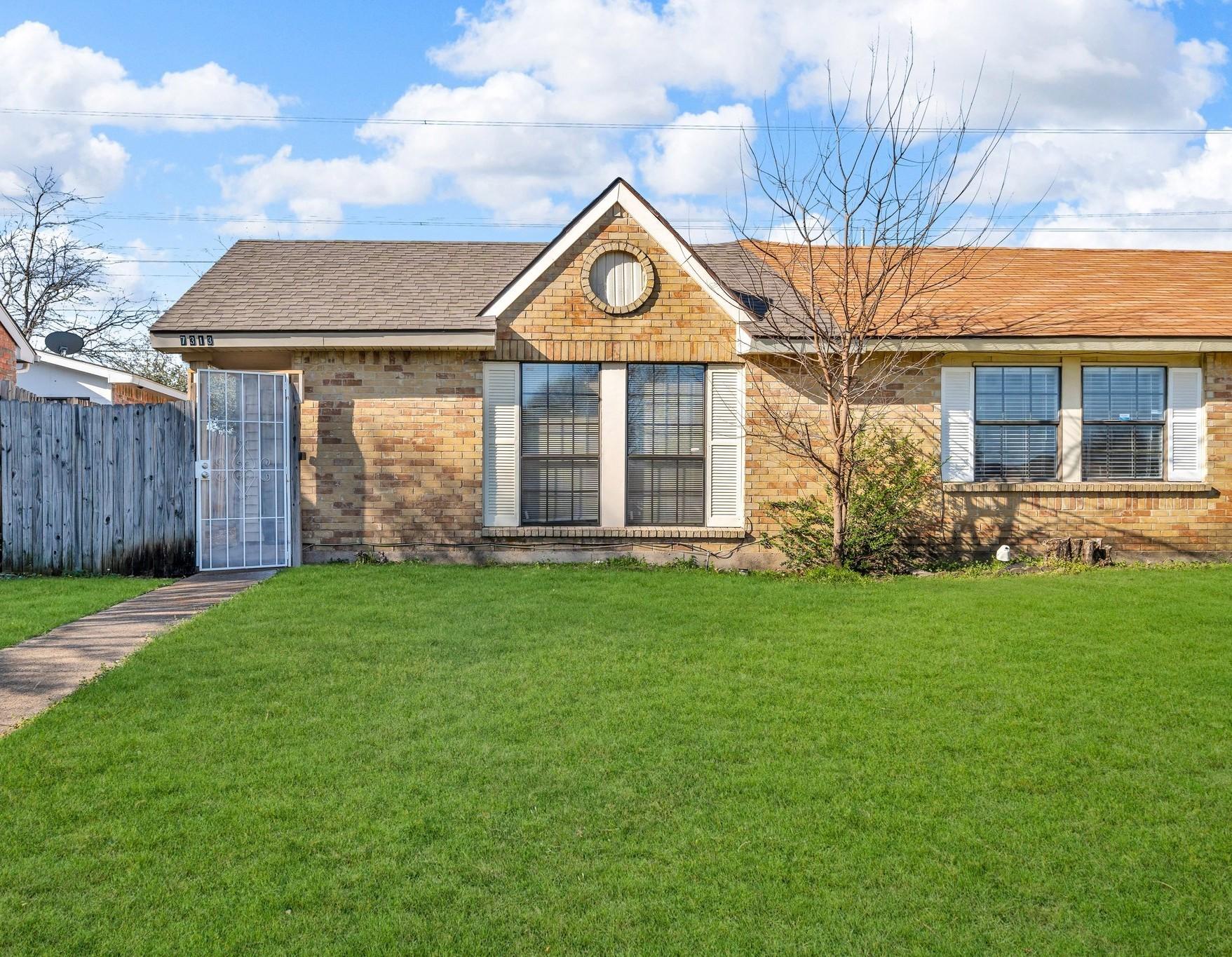 Pineberry Rd, Dallas, TX 75249