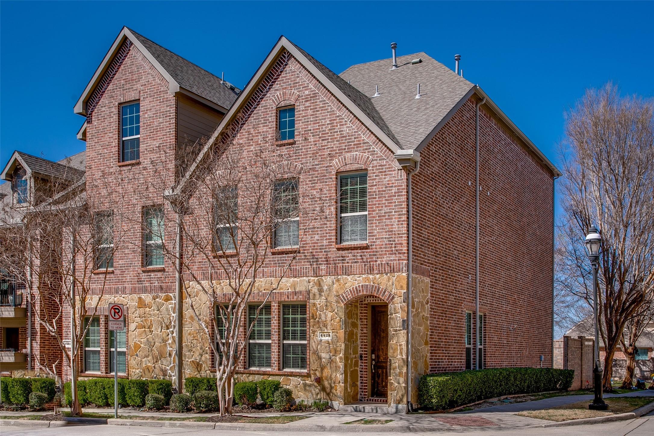 Riverview Dr, Carrollton, TX 75010