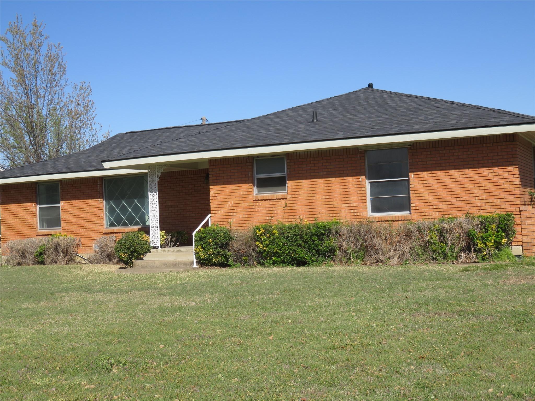 Tiffin Dr, North Richland Hills, TX 76180