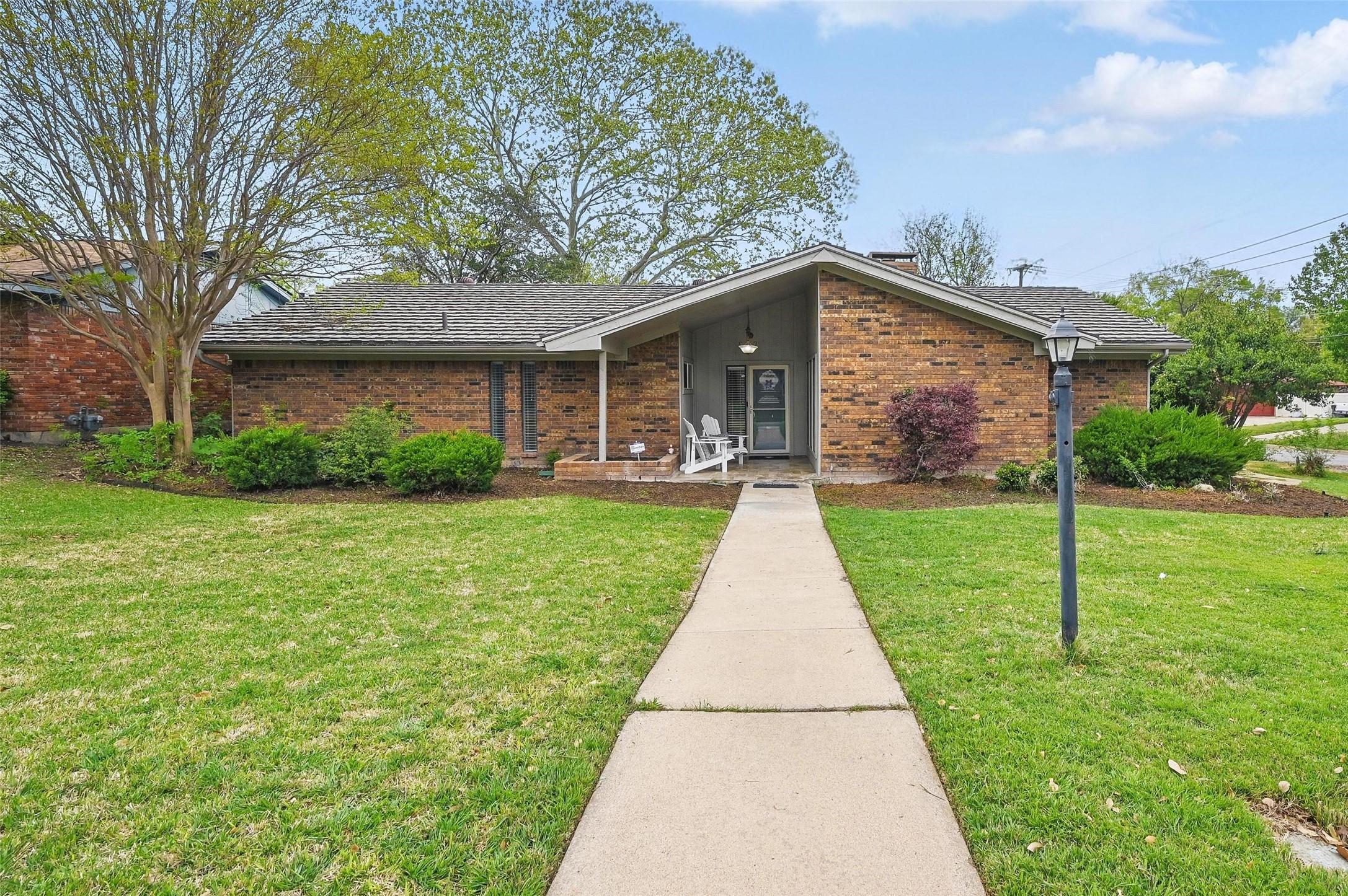 Wrigley Way, Fort Worth, TX 76133