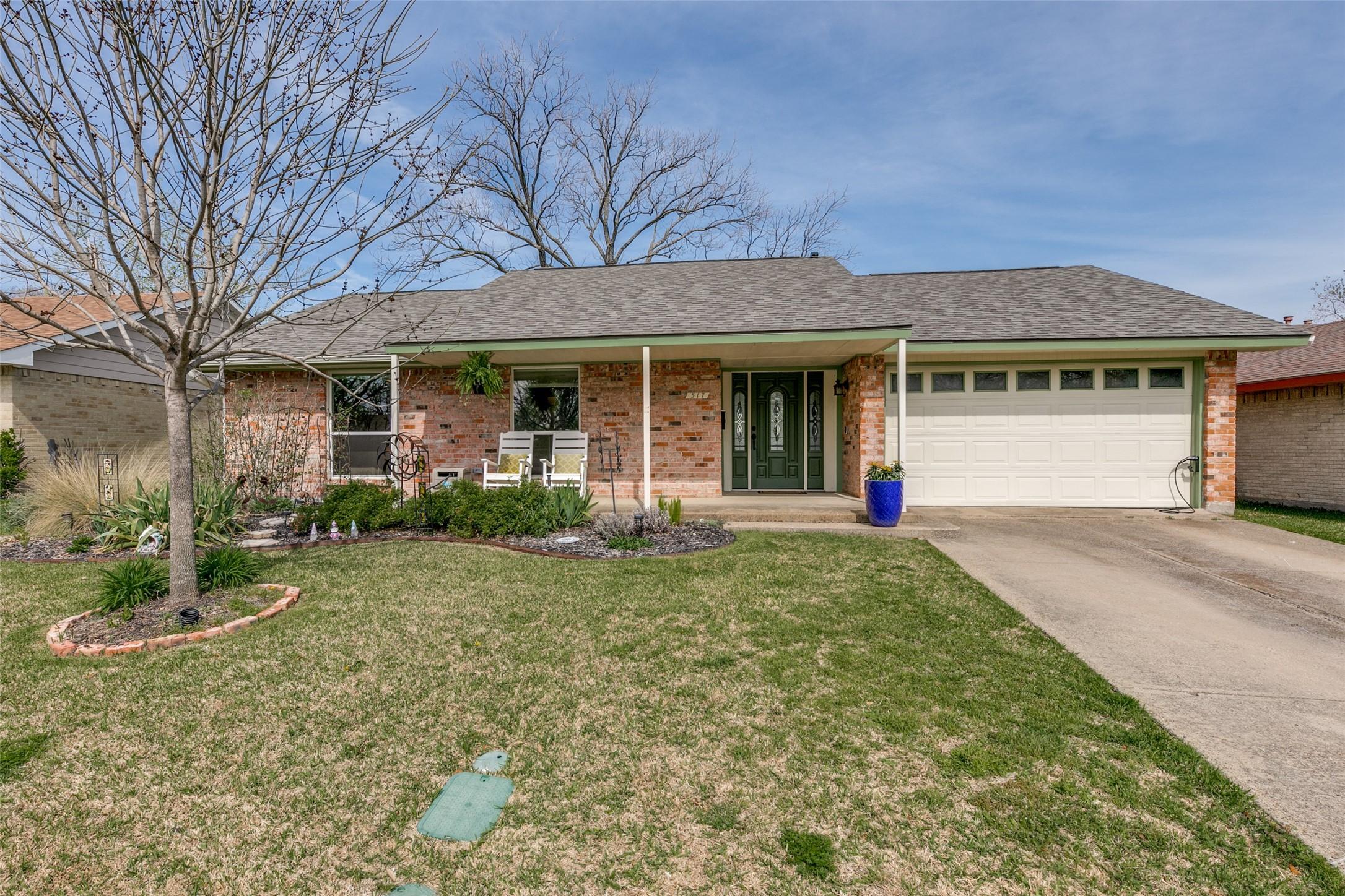 Brookview Dr, Garland, TX 75043