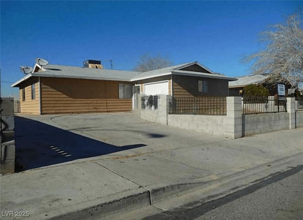 Orinda Ave, Las Vegas, NV 89120