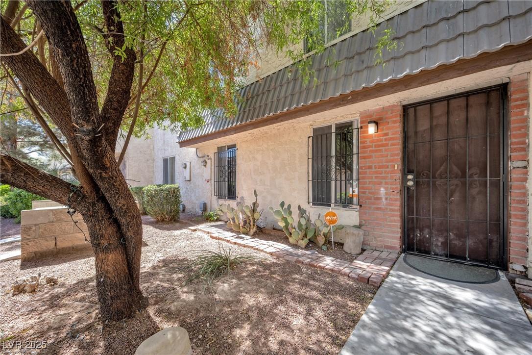 Visby Ln, Las Vegas, NV 89119