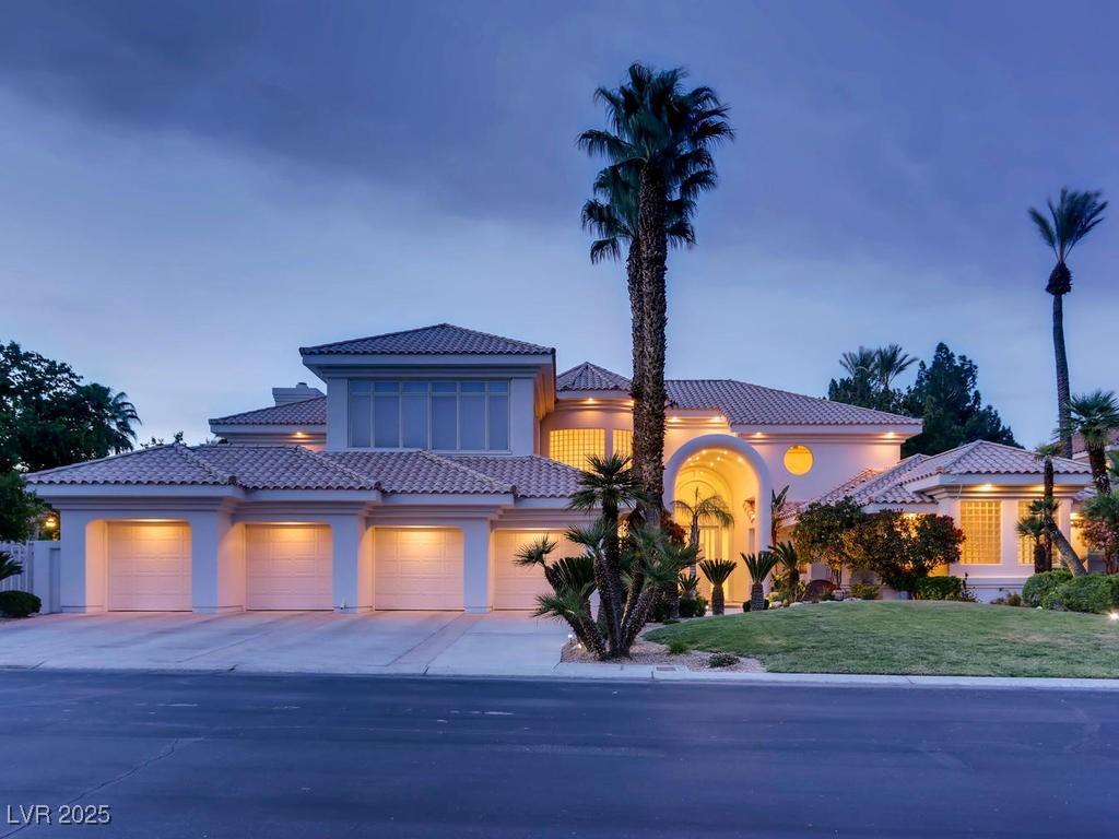 Innisbrook Ave, Las Vegas, NV 89113