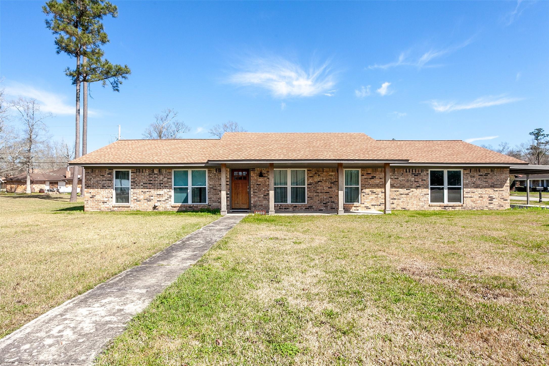 Yorkshire Dr, Orange, TX 77632