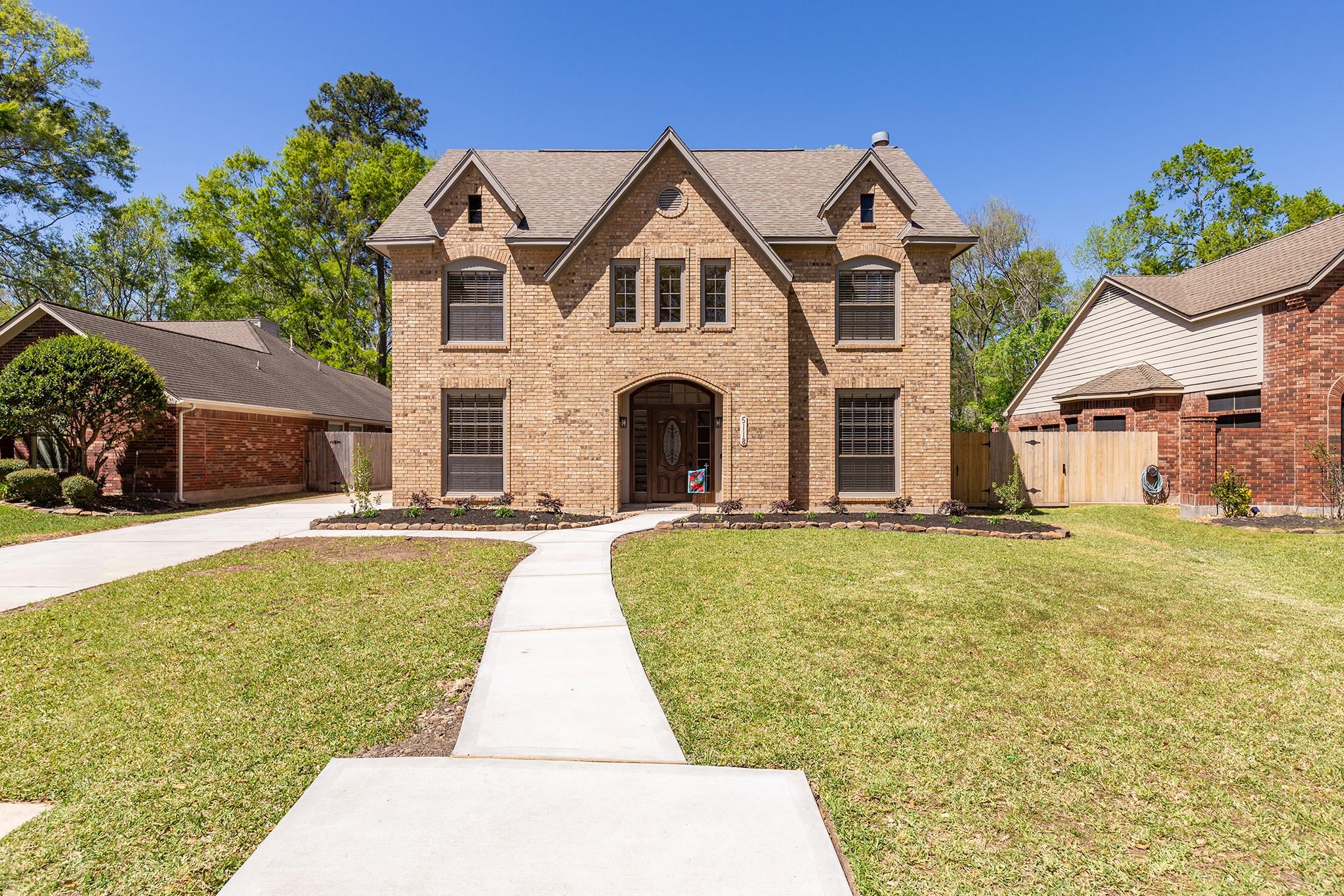 Natural Bridge Dr, Kingwood, TX 77345