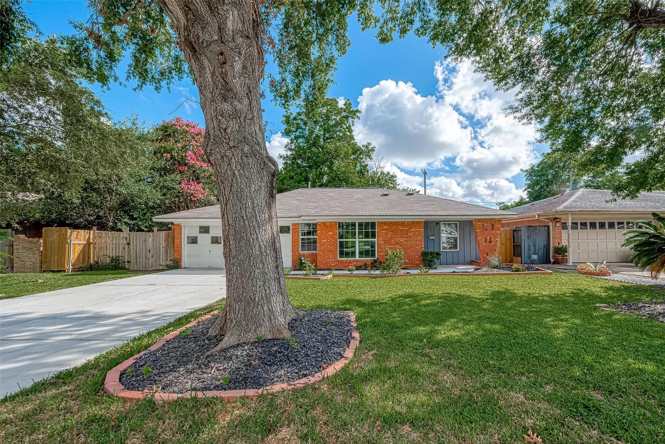 Sangamon Ln, Houston, TX 77074