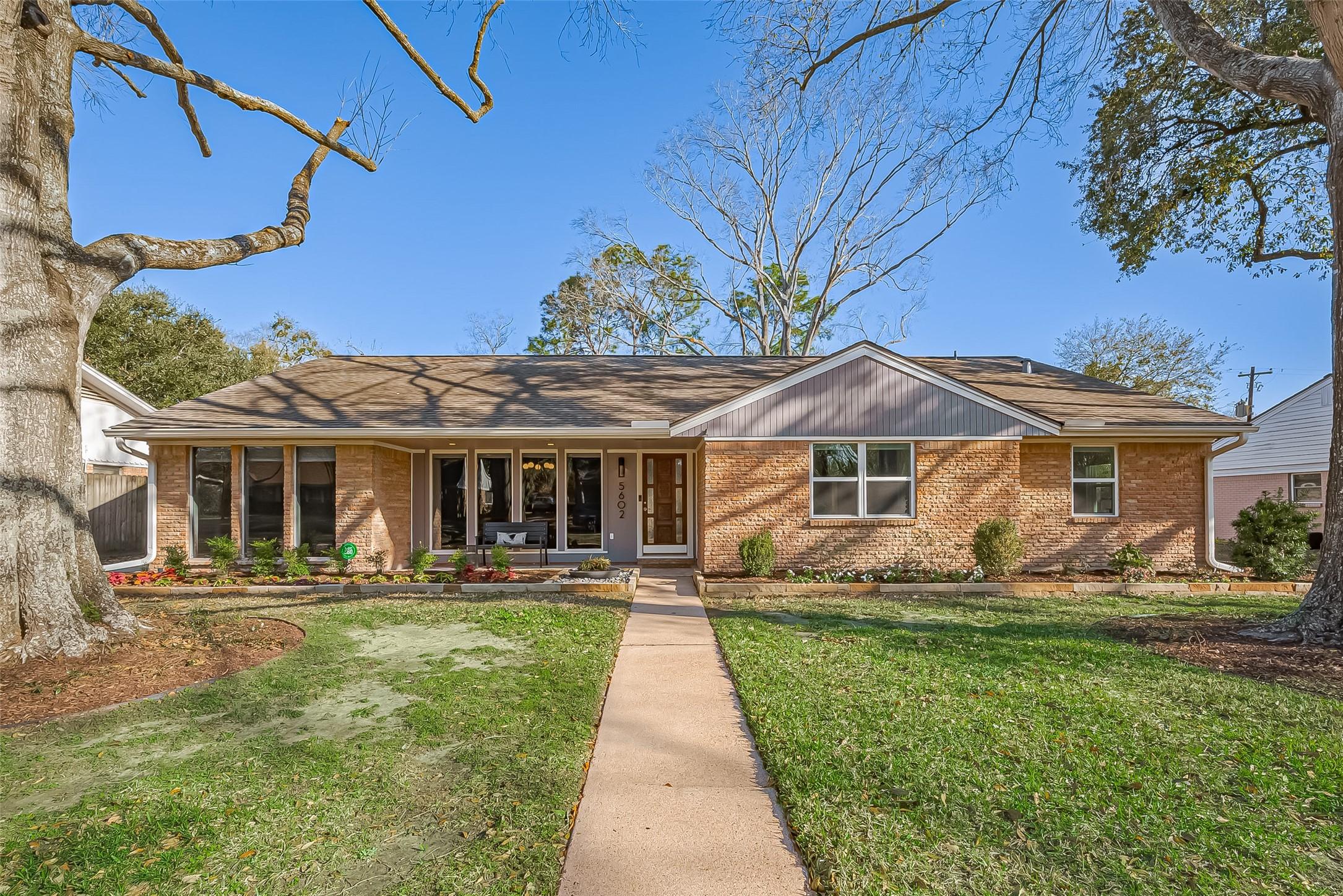 Sanford Rd, Houston, TX 77096