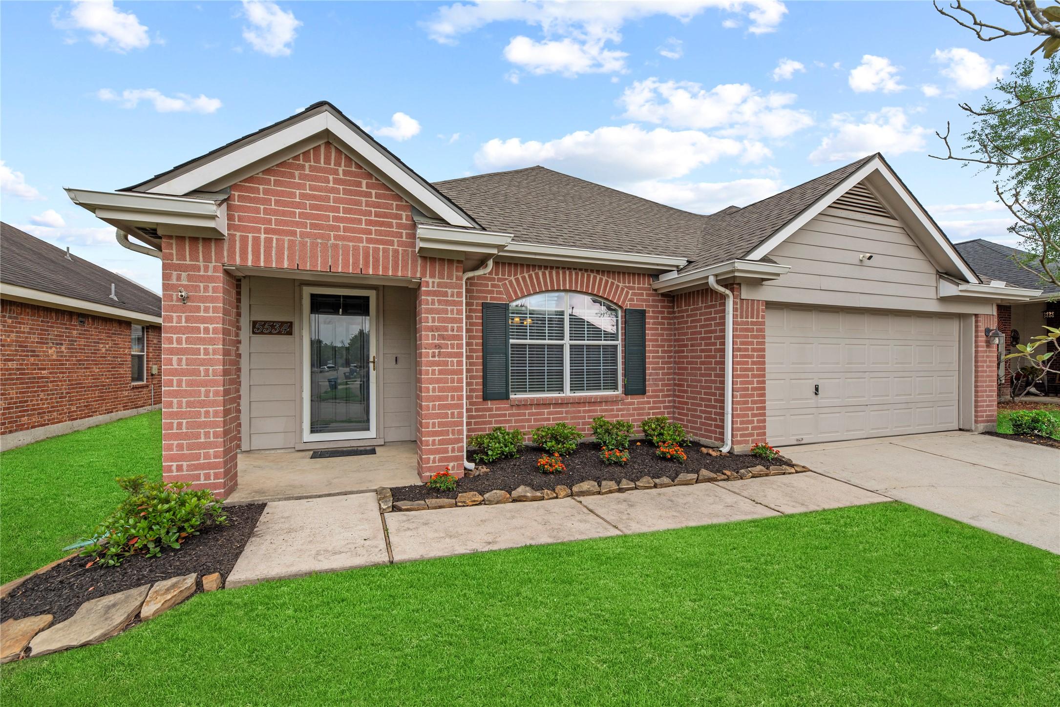 Sequin Dr, Spring, TX 77388