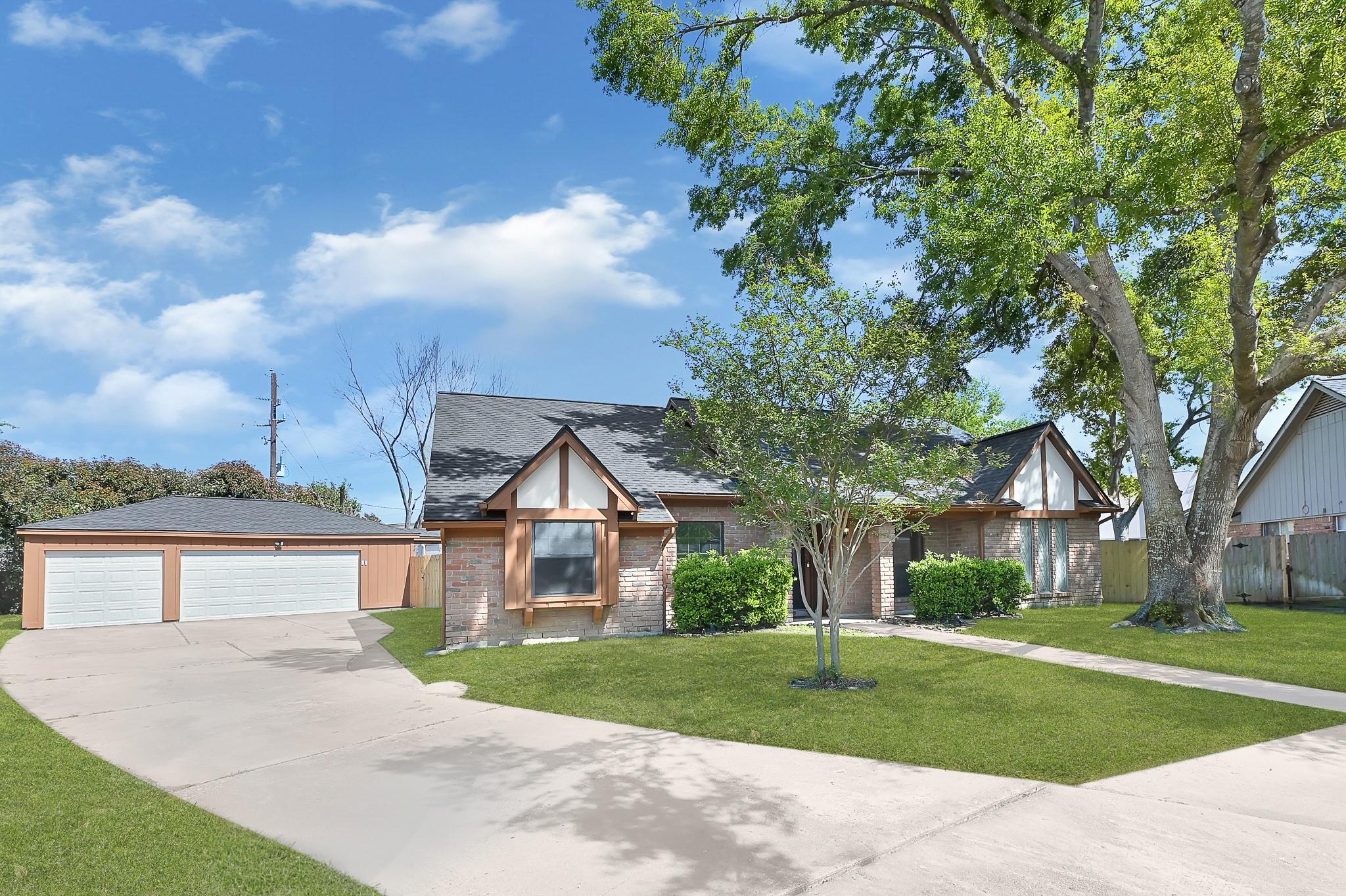 Forestside Ln, Houston, TX 77095
