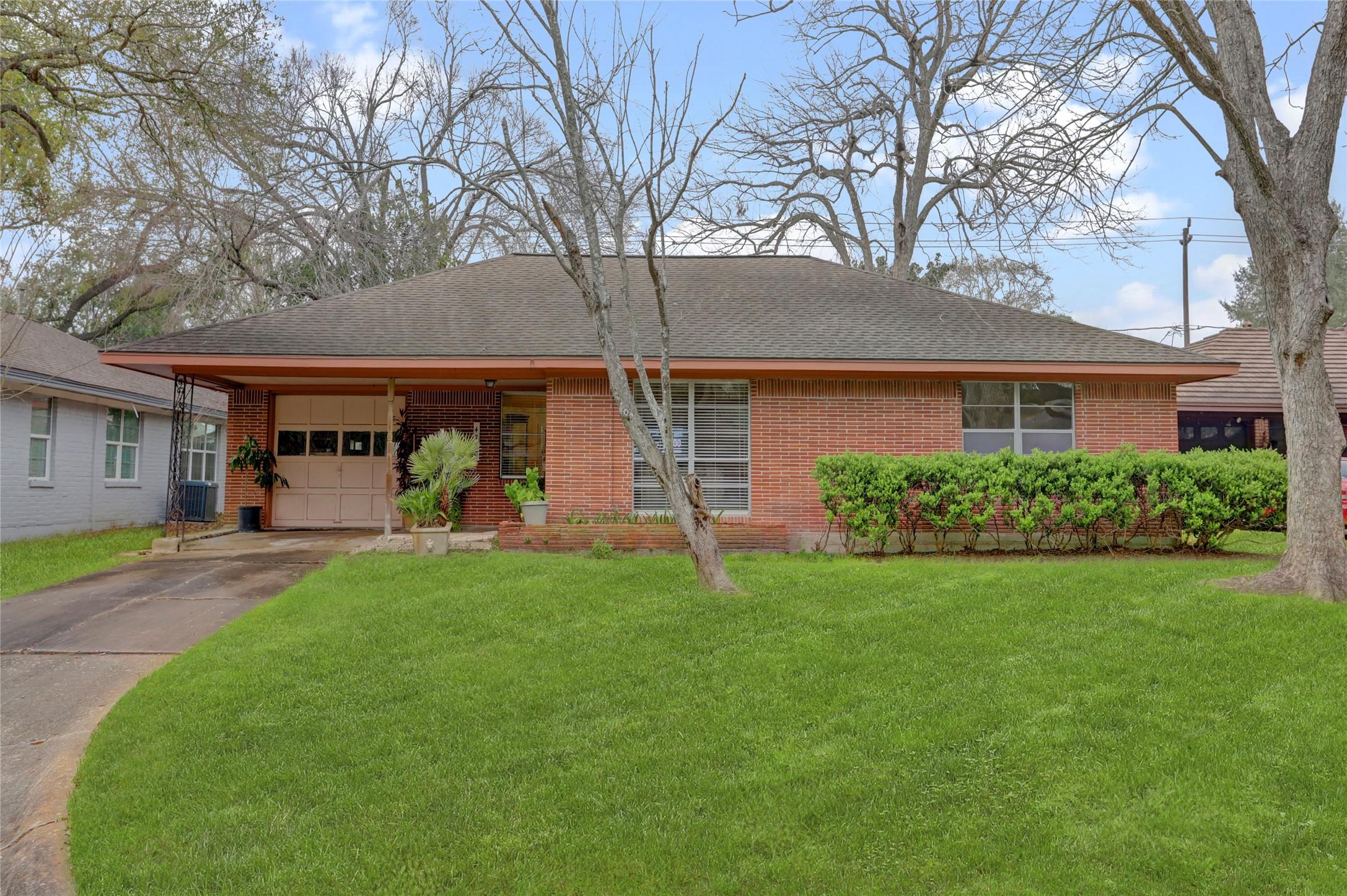 Sanford Rd, Houston, TX 77035