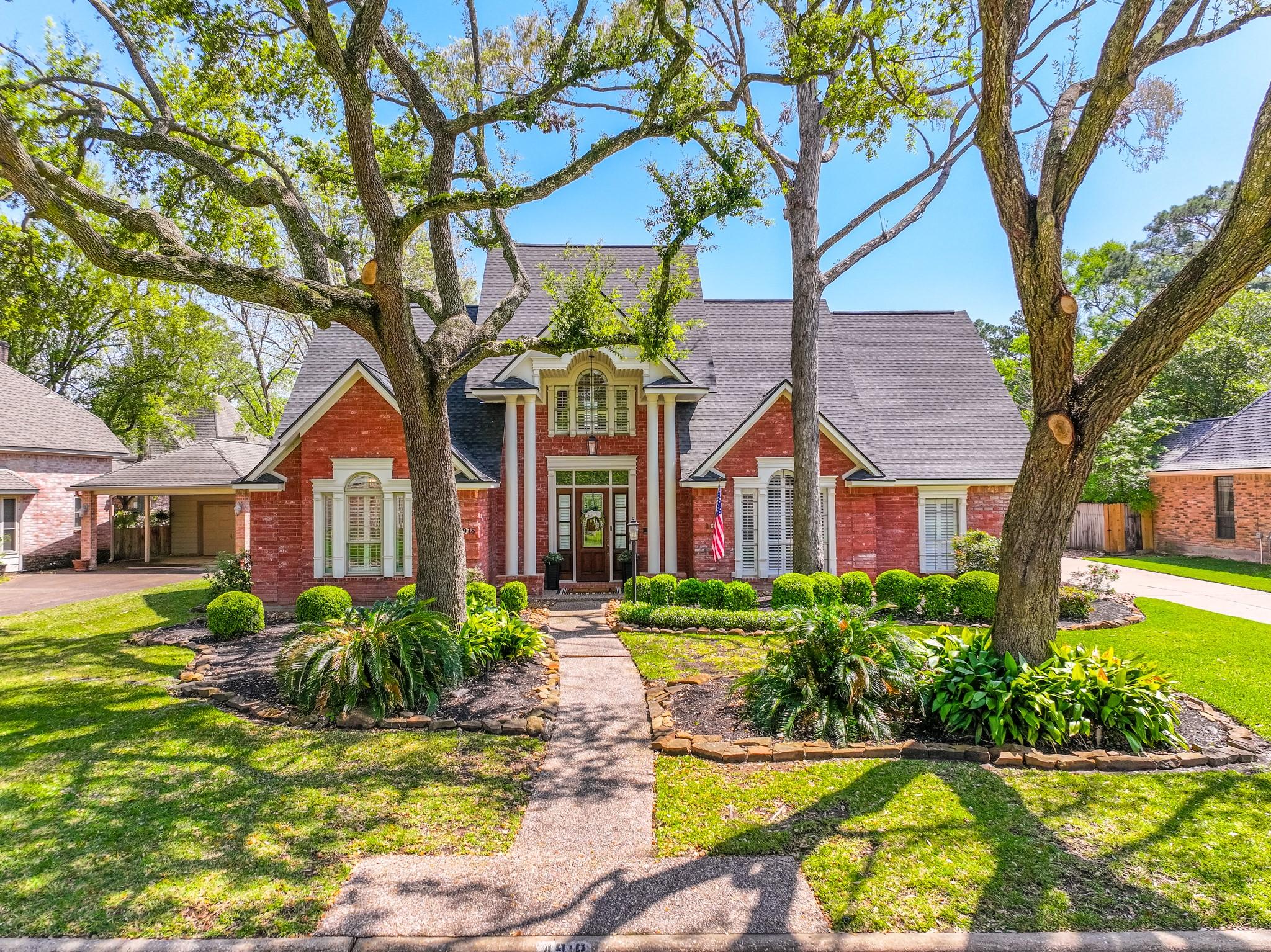 Maple Terrace Dr, Kingwood, TX 77345