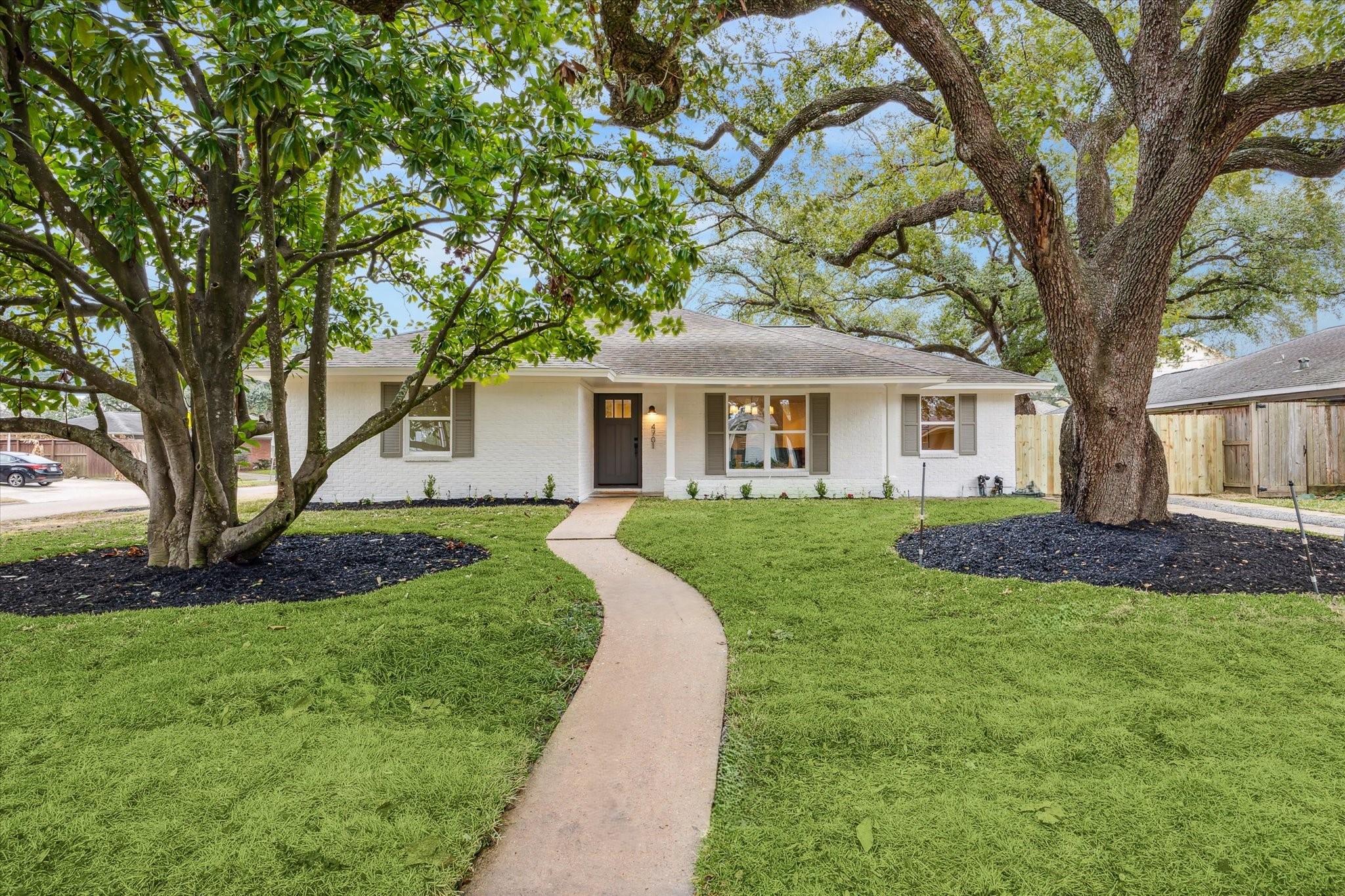 Waycross Dr, Houston, TX 77035