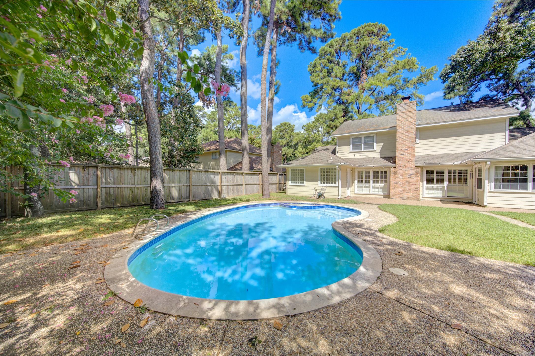 Westminister Ct, Houston, TX 77069