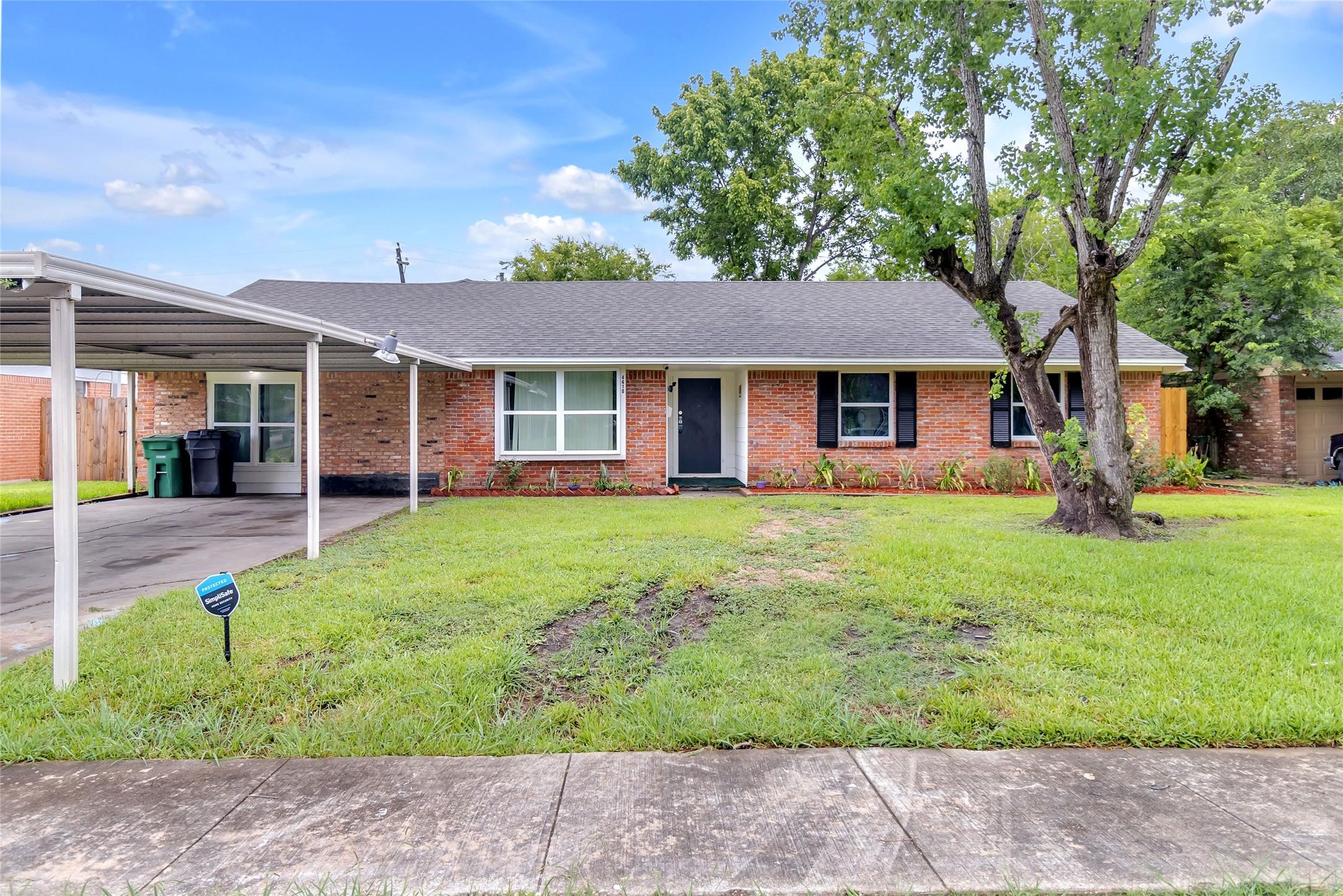 Dalmatian Dr, Houston, TX 77045
