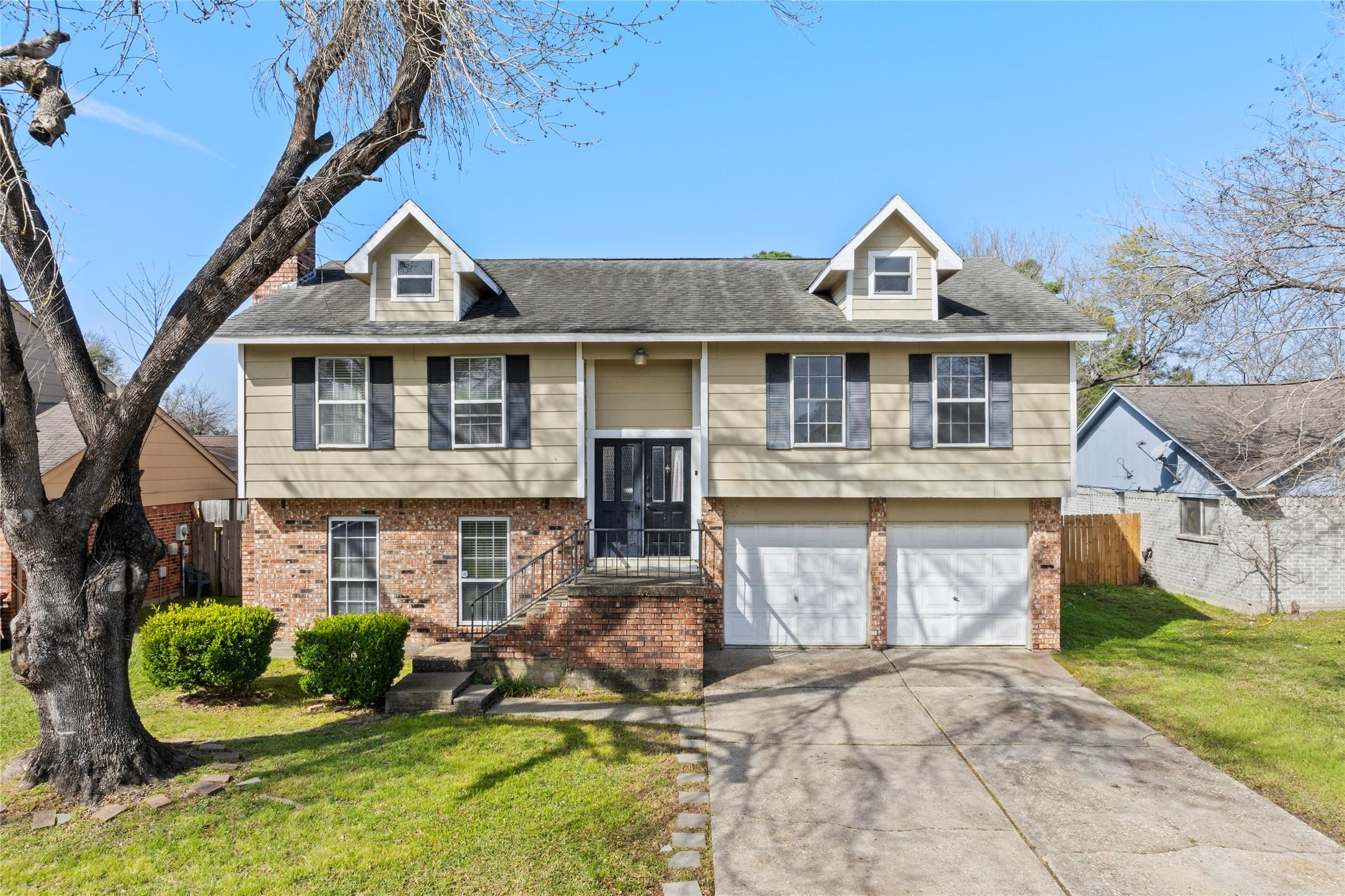 Featherstar Ln, Houston, TX 77067